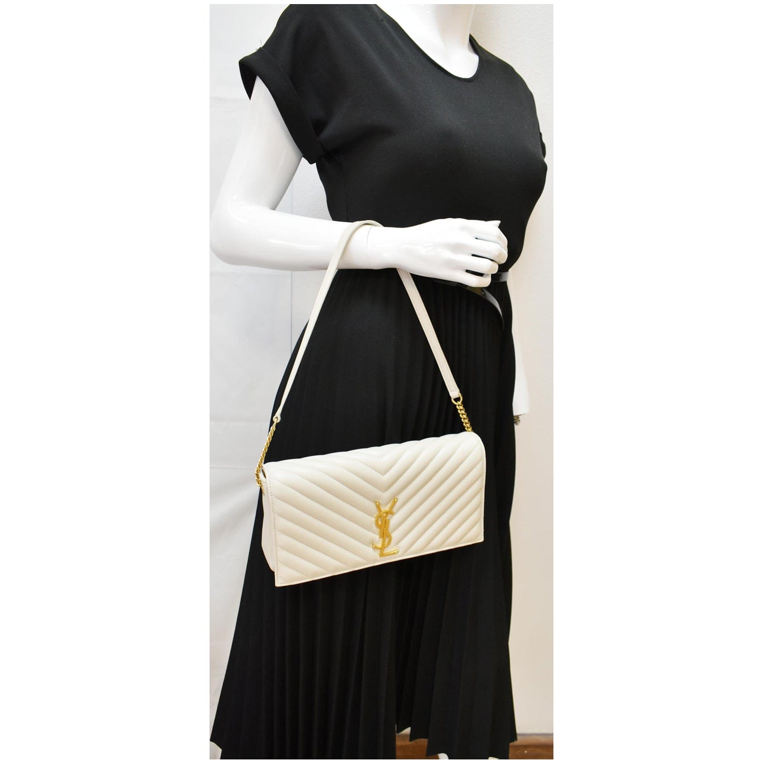The Bag Hire Spot - YSL Kate Medium Shoulder Bag 💕 Brand new