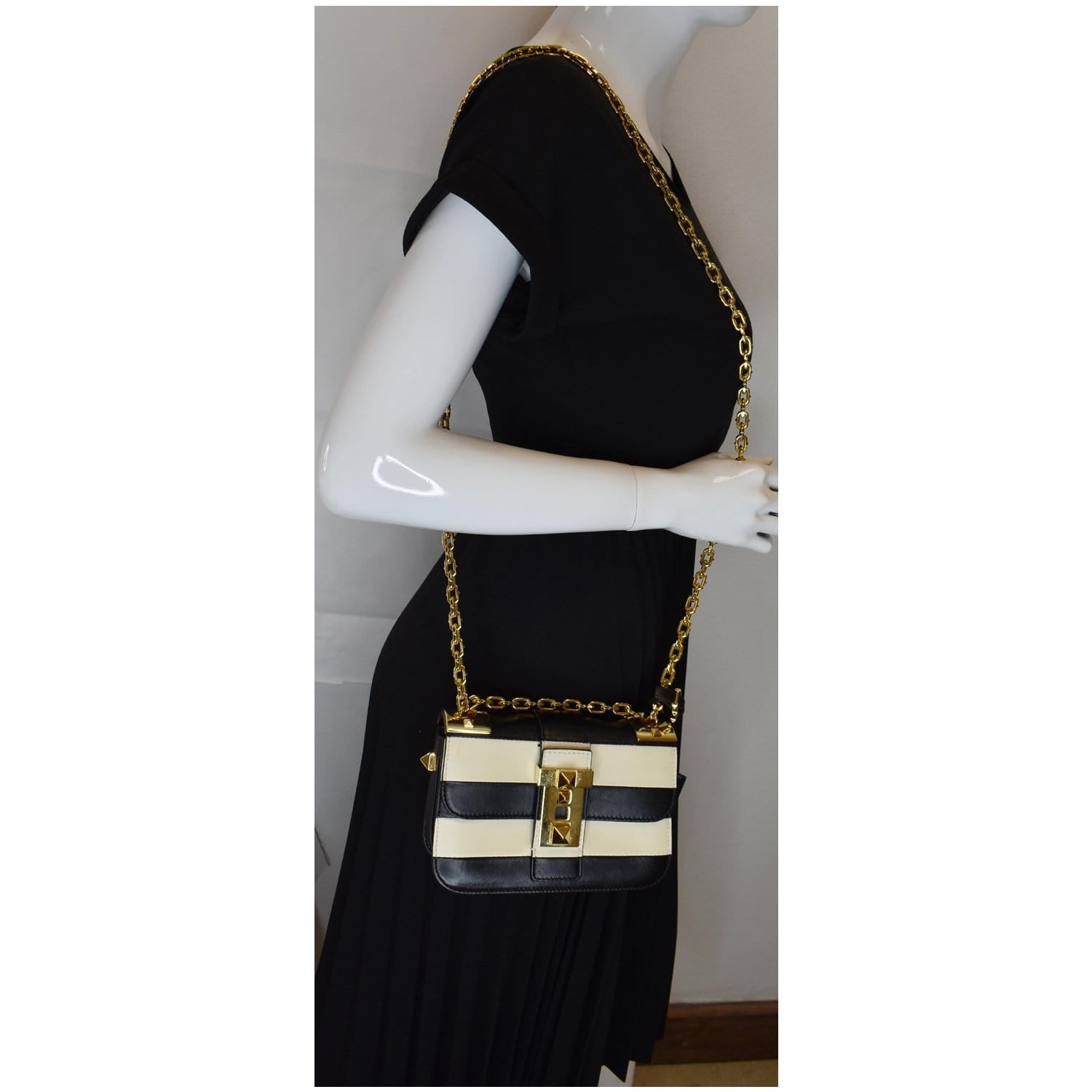 Valentino B-Rockstud Striped Shoulder Bag (SHG-OA8zwC) – LuxeDH