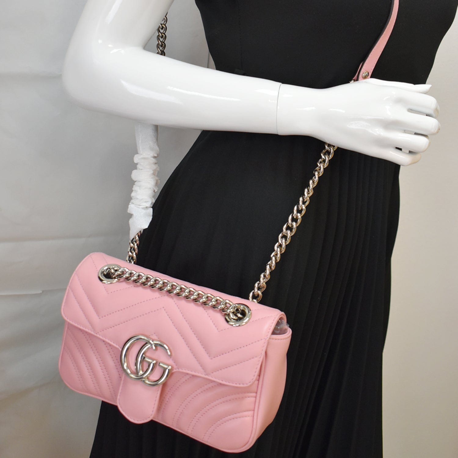 GUCCI Petite GG mini shoulder bag pink