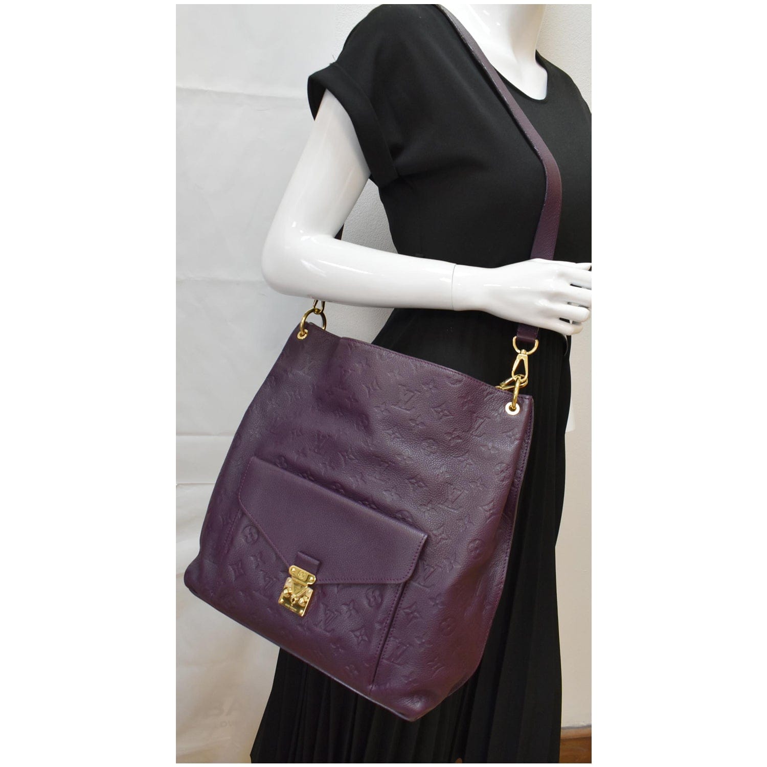 Louis Vuitton, Bags, Auth Louis Vuitton Metis Hobo Empreinte Purple