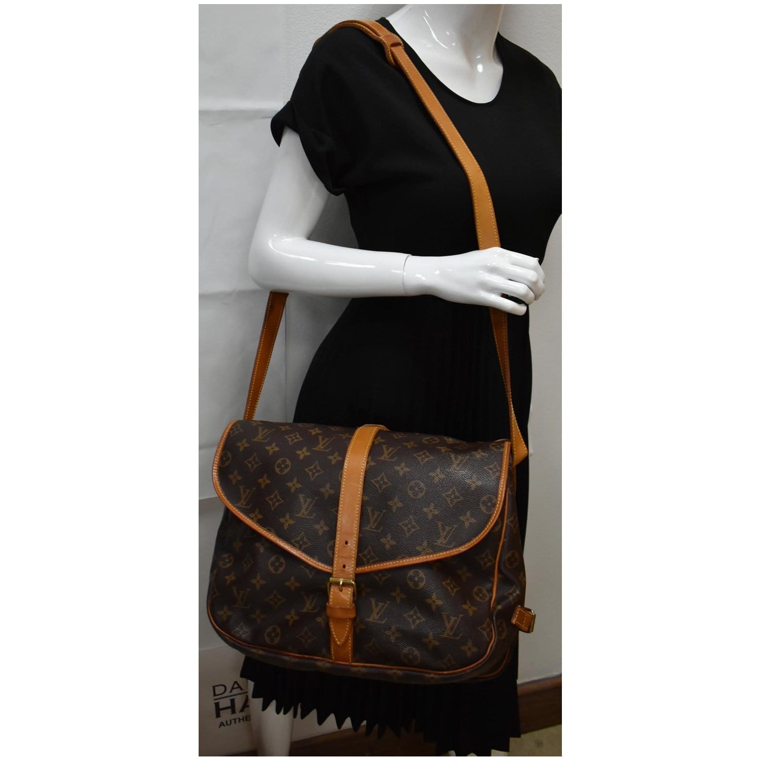 Louis Vuitton Monogram Saumur 35 Messenger Bag Brown M42254 9922