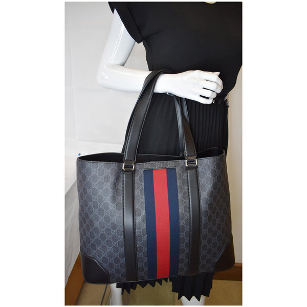 GUCCI Sherry Line GG Supreme Canvas Tote Bag Black 495560