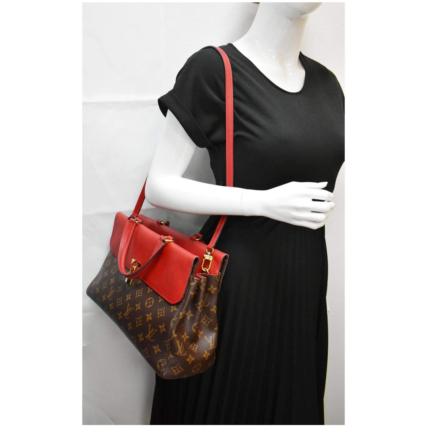 Louis Vuitton Womens Shoulder Bags, Red