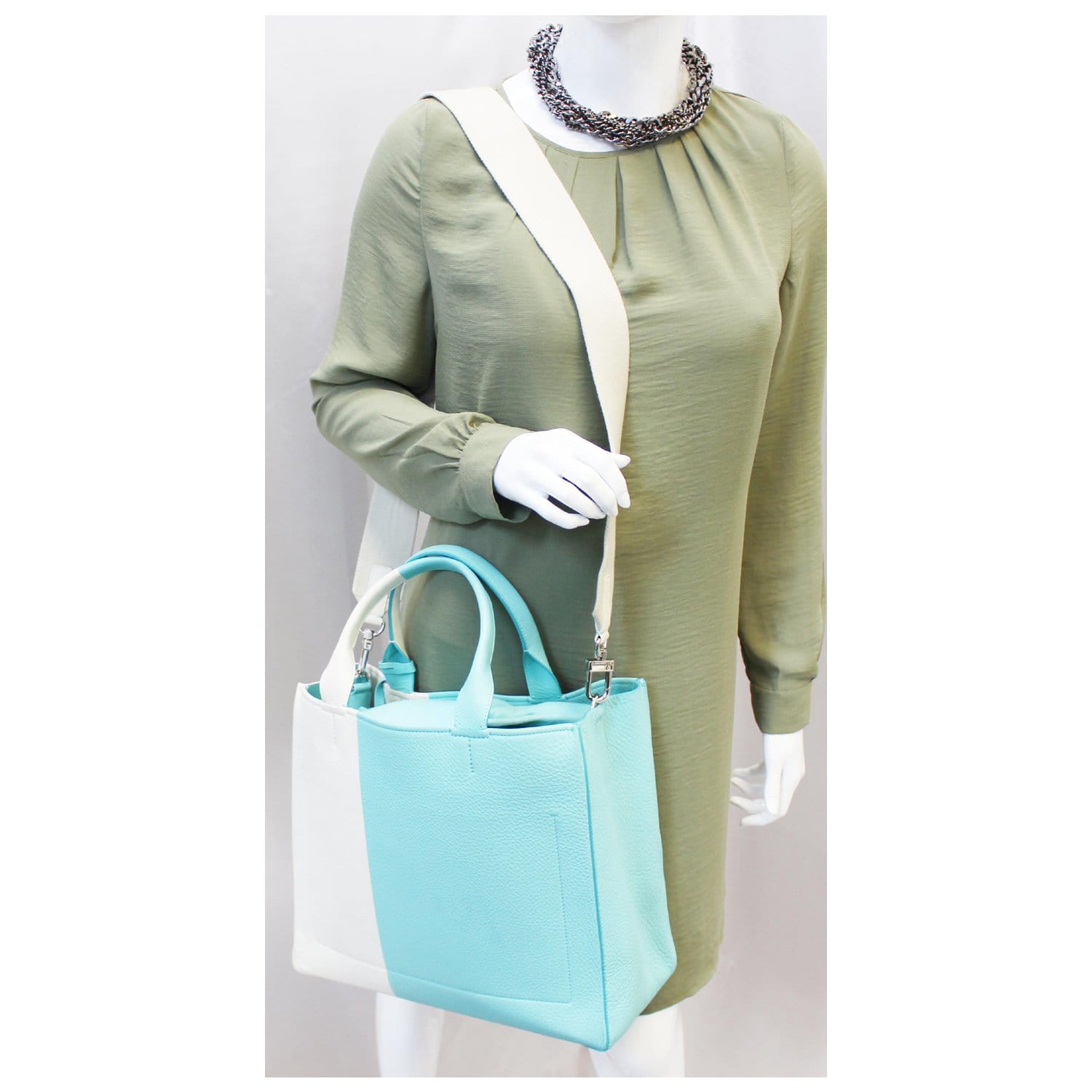 Tiffany & Co. Tote Bags - Lampoo