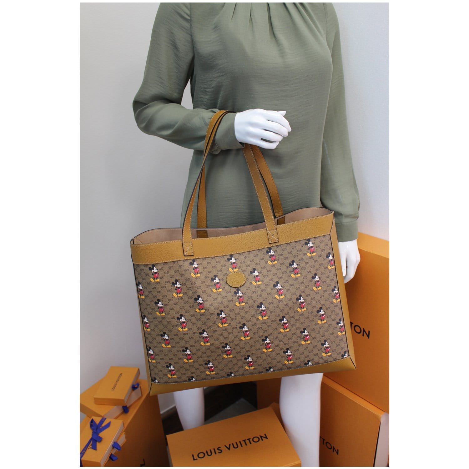Gucci Gucci Tote Bag Mini Gg Supreme 547947 Disney Mickey Pvc Leather Beige  Gold Hardware Women's Auction
