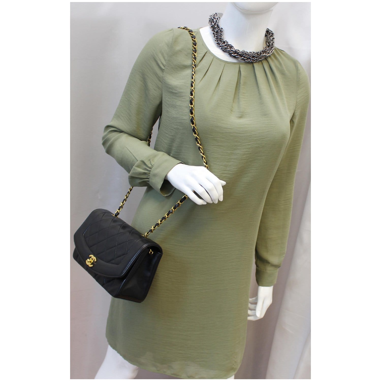 Chanel Vintage Diana Matelasse Shoulder Bag – Timeless Vintage Company