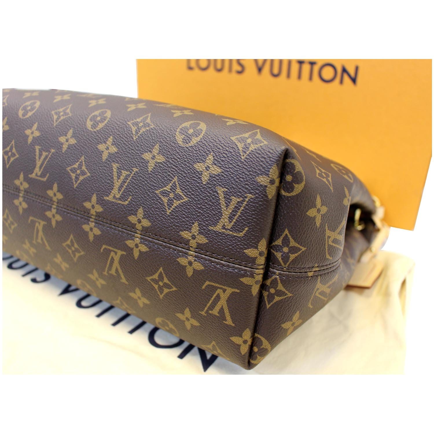 Graceful cloth handbag Louis Vuitton Beige in Cloth - 35961773