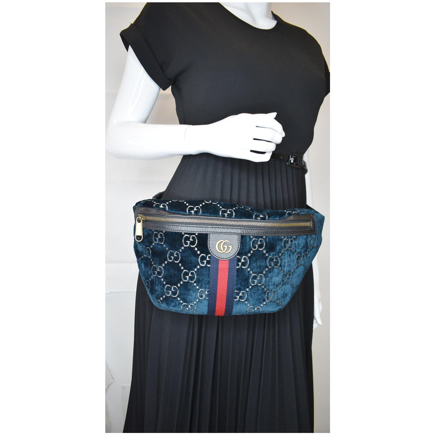 Gucci Navy Blue Monogram GG Belt Bag Fanny Pack Waist Pouch 325ggs223