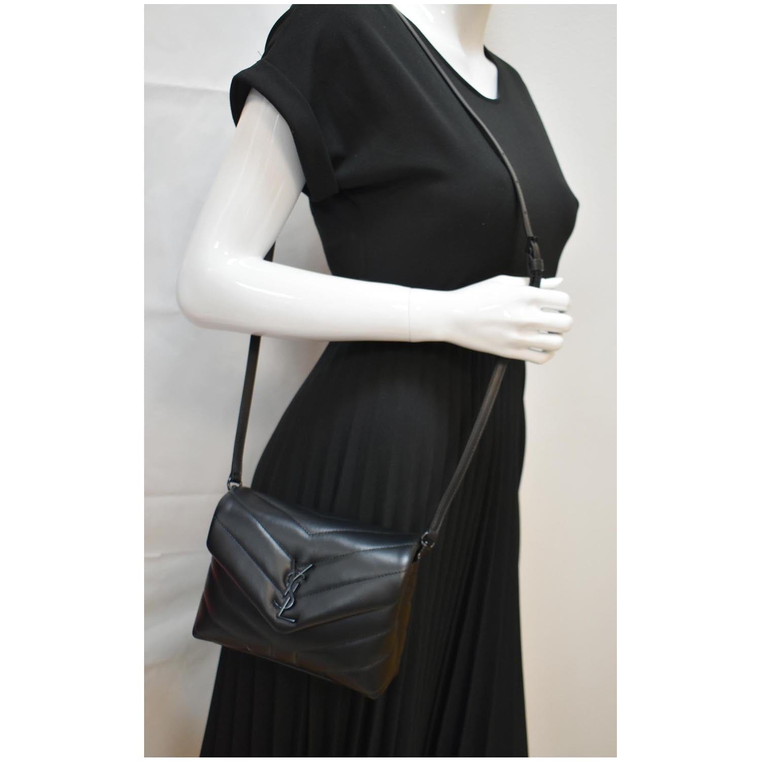 Saint Laurent Matelassé Loulou Toy Bag Black Leather ref.192979 - Joli  Closet