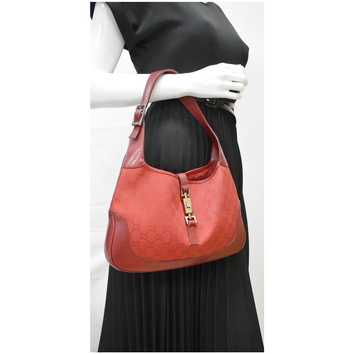 Gucci Jackie Bag in Red GG Canvas