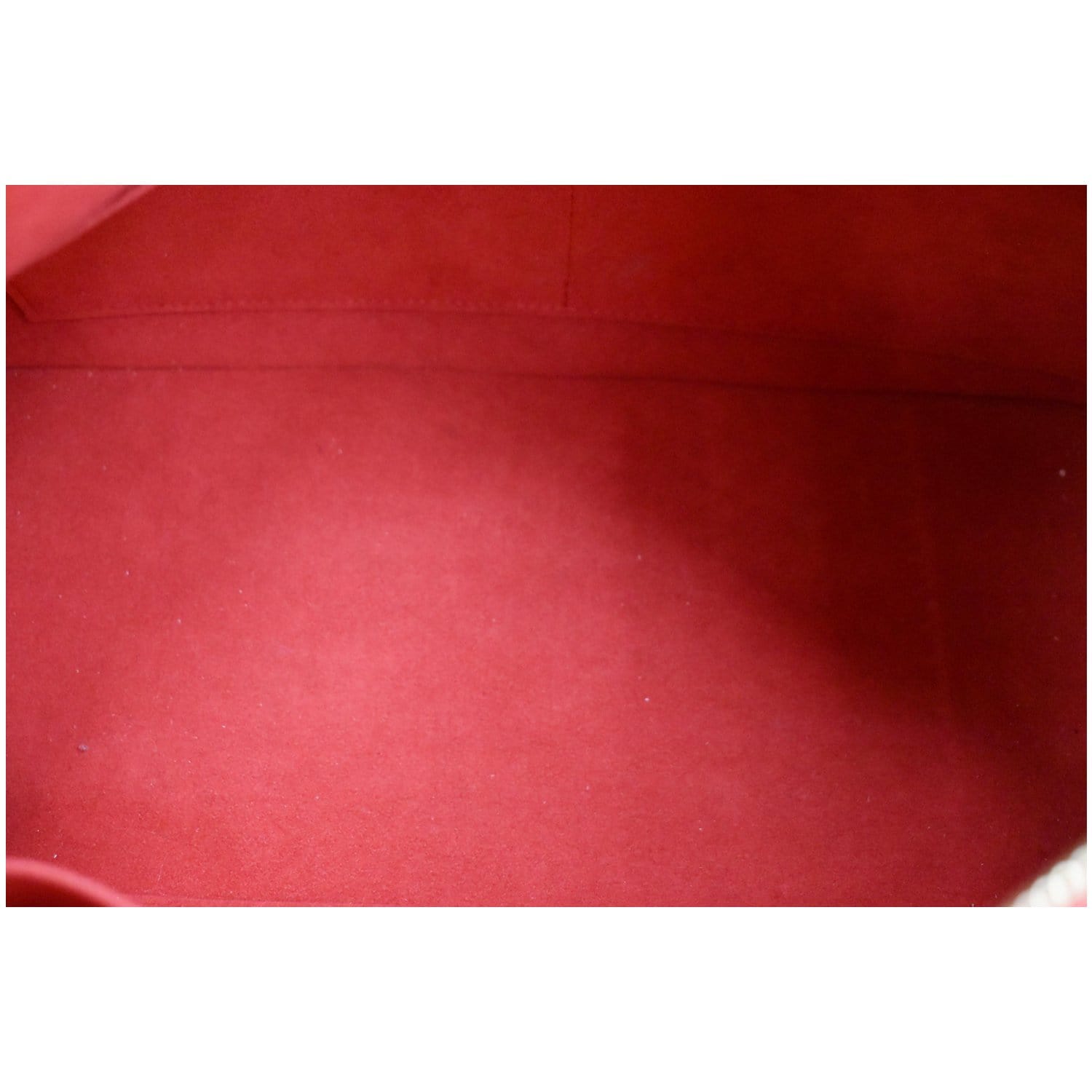 Louis Vuitton Monogram V Tote MM - Red Totes, Handbags - LOU518251