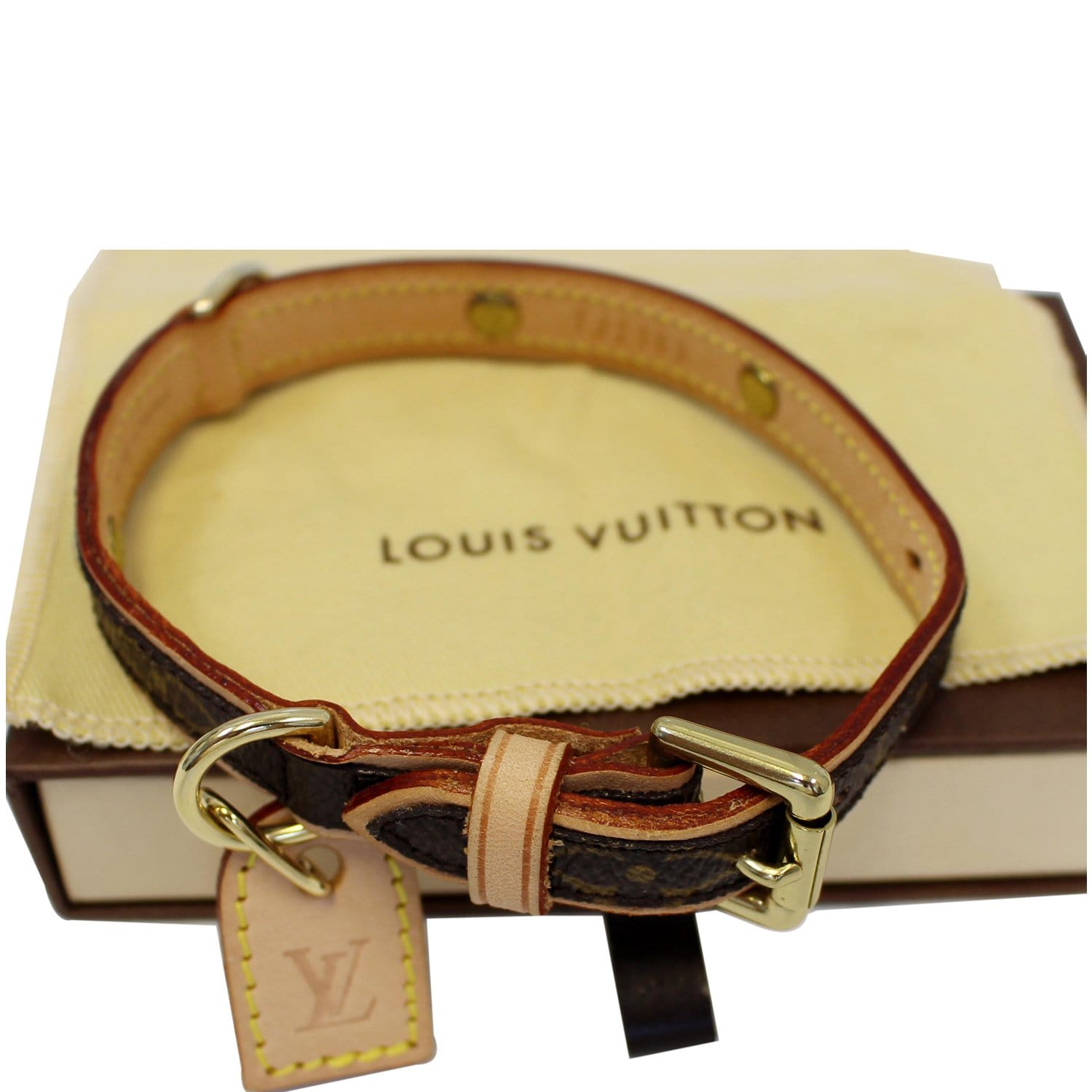 Louis Vuitton Baxter dog collar, $345 Louis Vuitton Baxter dog