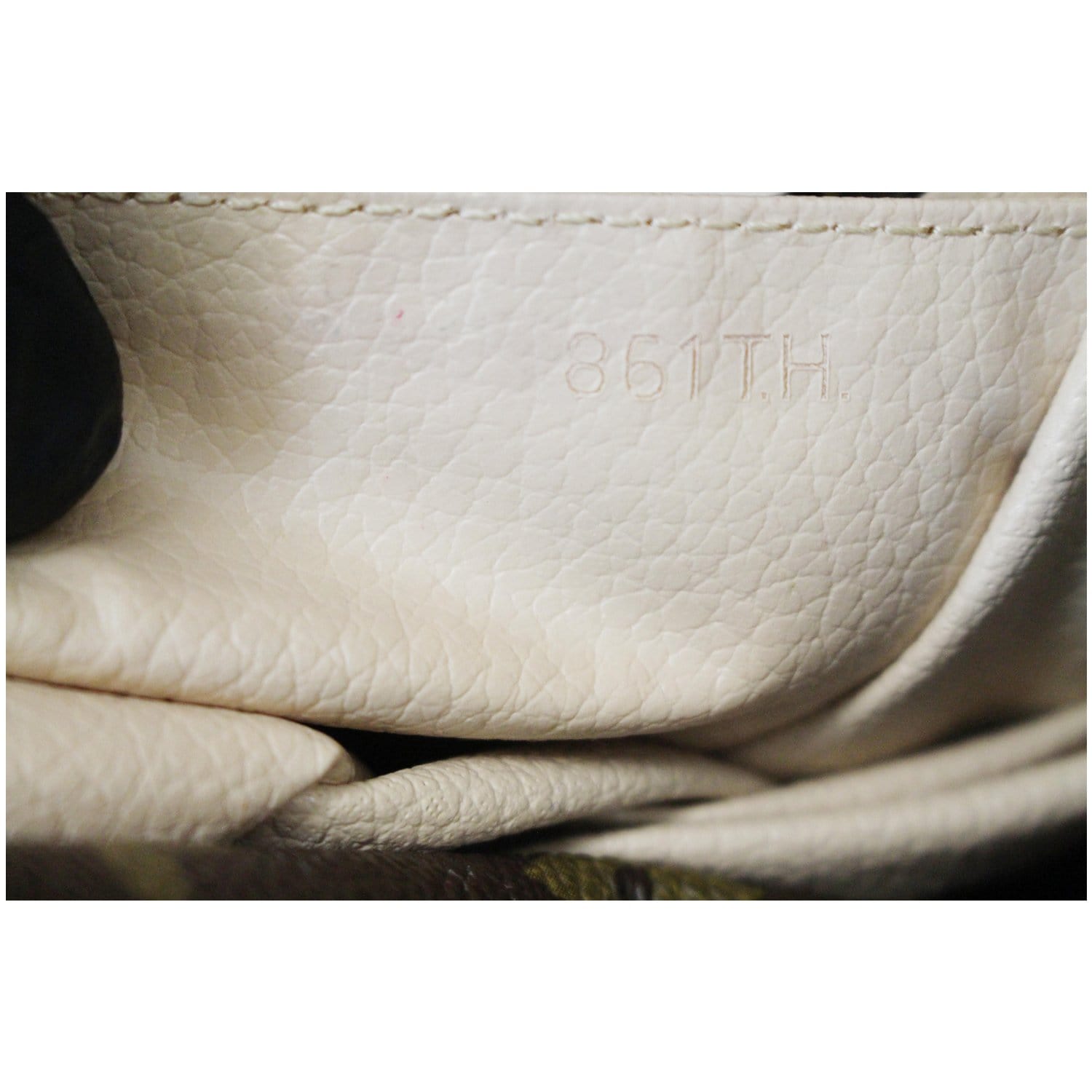 Trousse de toilette leather small bag Louis Vuitton Grey in