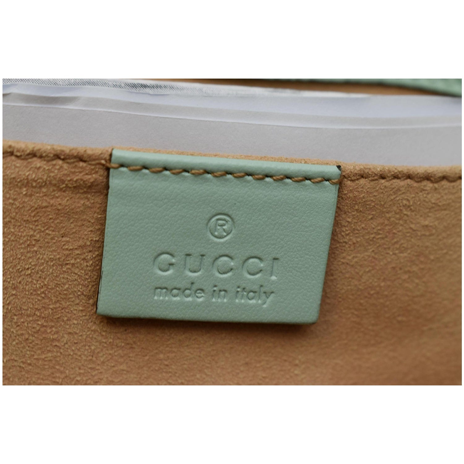 GUCCI GG Marmont Mini Matelasse Leather Crossbody Bag Bright Green 446
