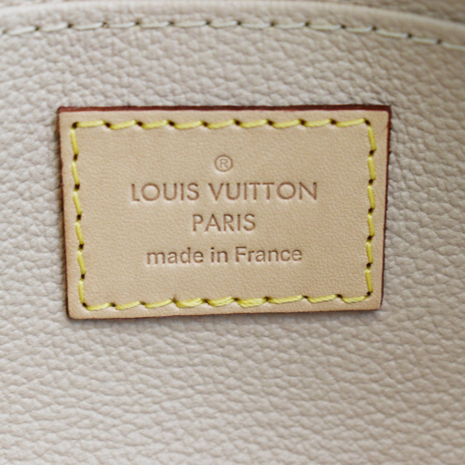 luxury designer lv white Cosmetic Bag white - Price in India