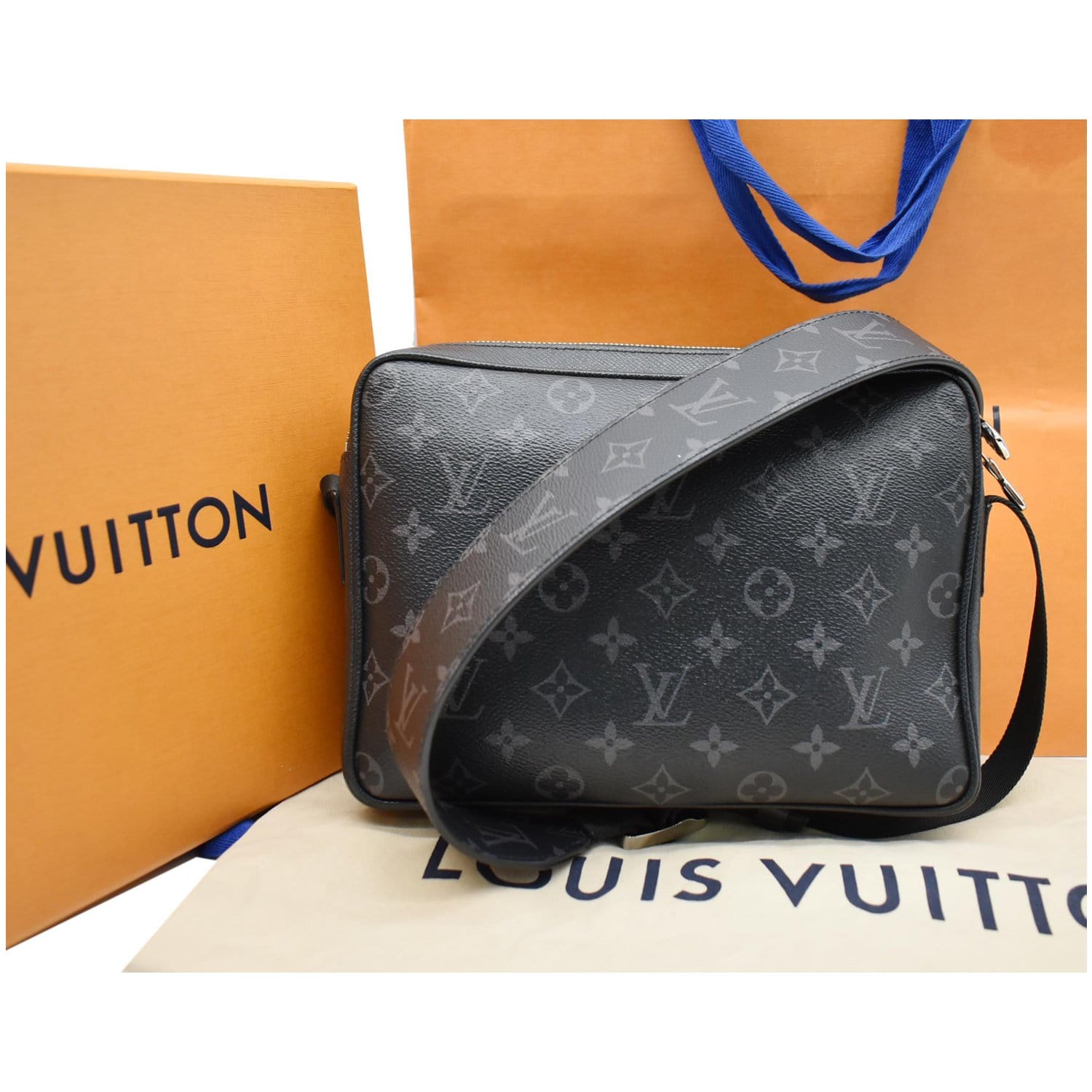 Handbags Louis Vuitton Louis Vuitton Mens District Messenger Bag Monogram Eclipse PM