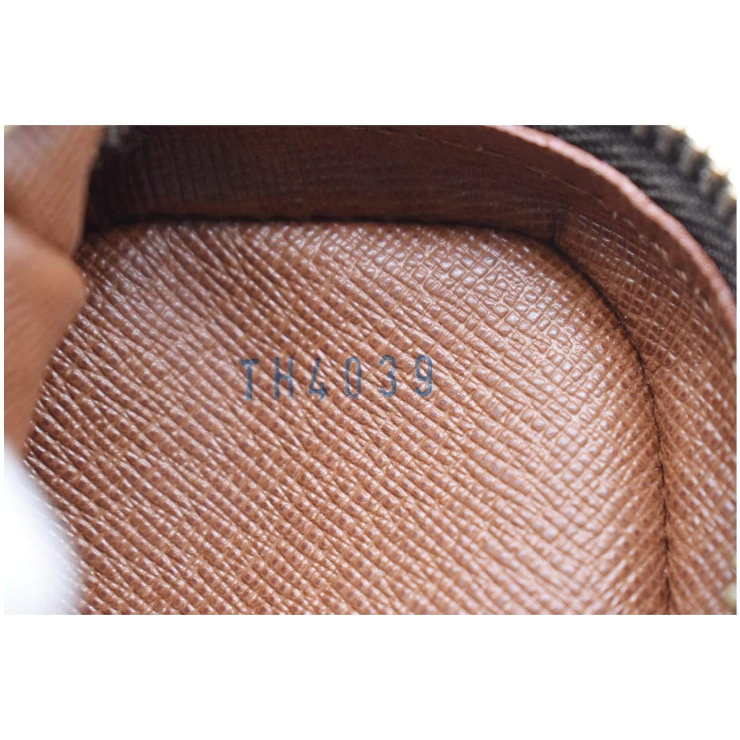 Danube cloth crossbody bag Louis Vuitton Brown in Cloth - 23276389