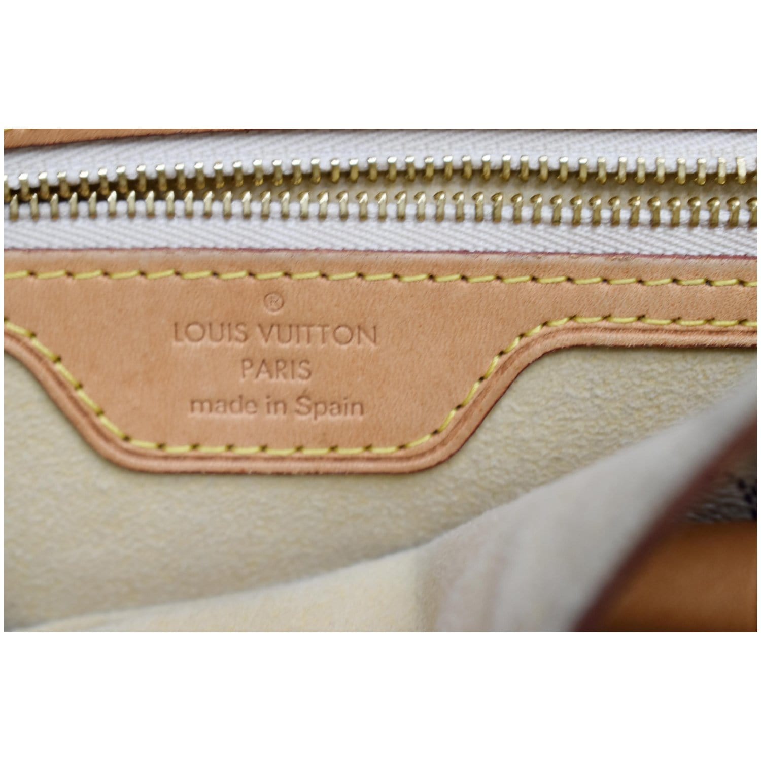 Louis Vuitton Damier Azur Hampstead PM - Neutrals Totes, Handbags -  LOU746407