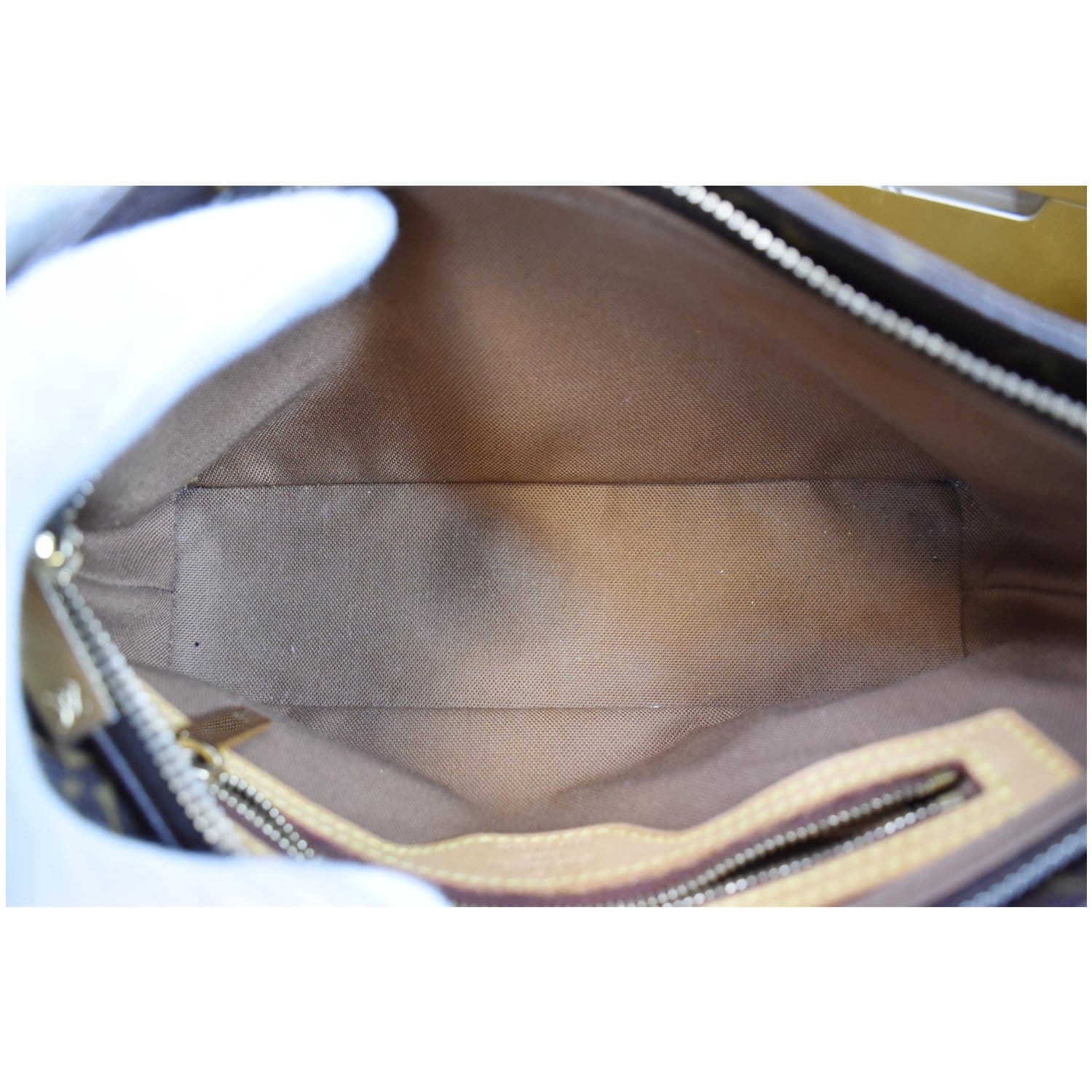 Louis Vuitton Monogram Trotteur - Brown Shoulder Bags, Handbags