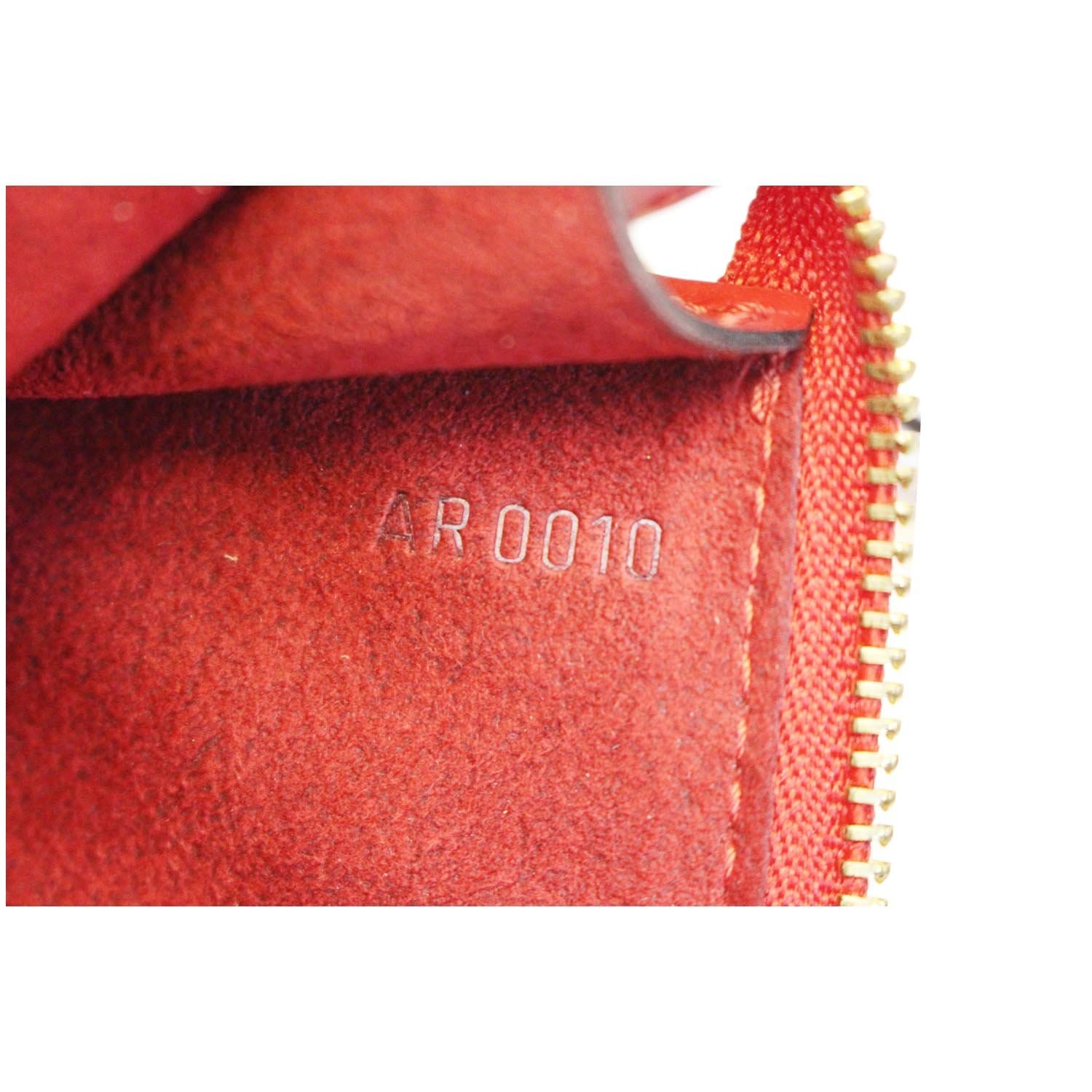 Louis Vuitton Vintage - Epi Pochette Accessoires Bag - Red - Leather and Epi  Leather Handbag - Luxury High Quality - Avvenice