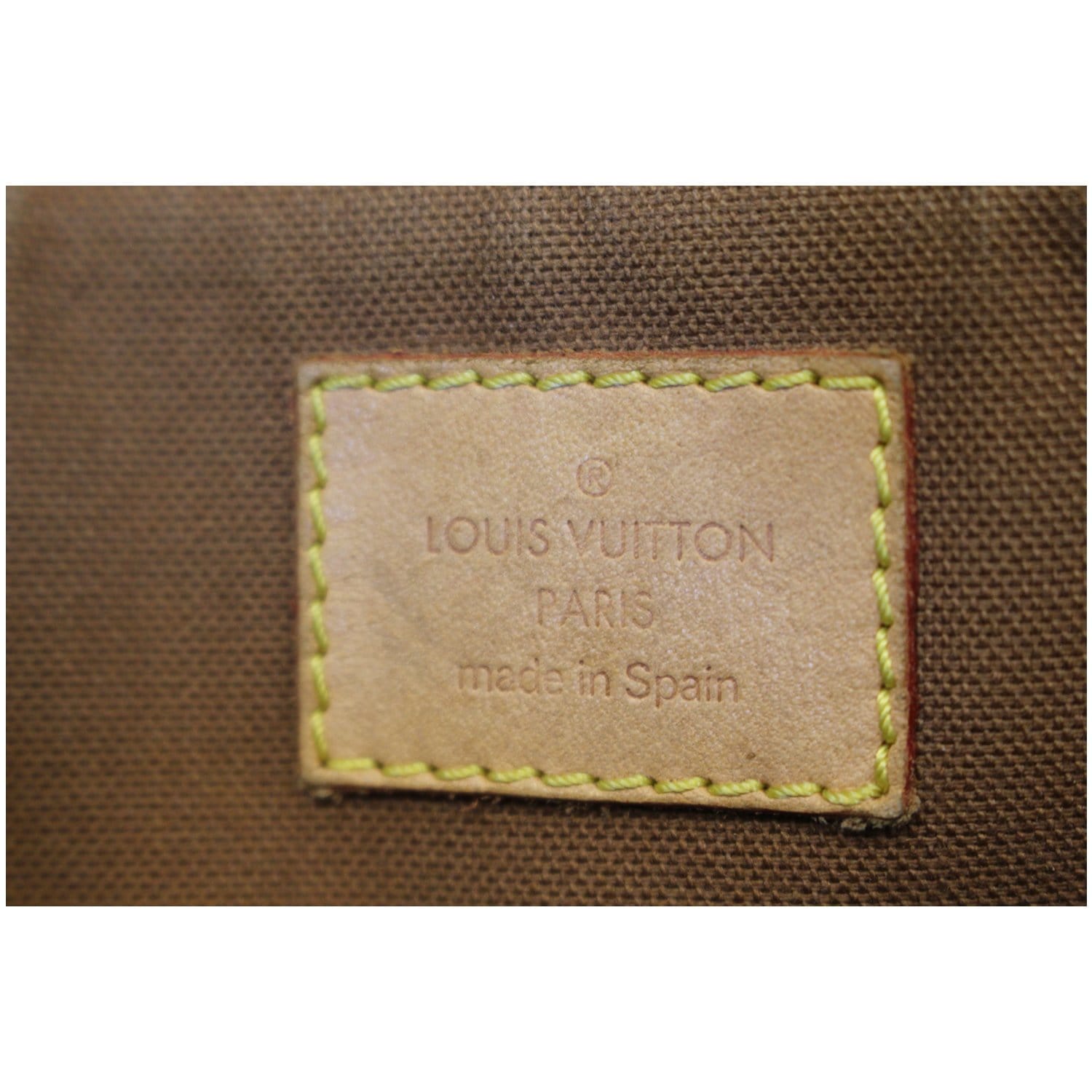 LOUIS VUITTON Monogram Canvas Tulum GM Bag – Moschinm