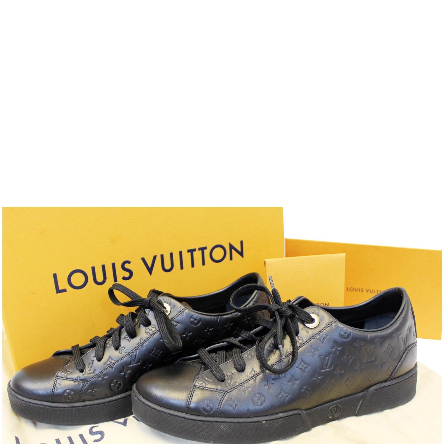 Louis Vuitton mở rộng dòng Since 1854 với các mẫu túi denim xanh biển