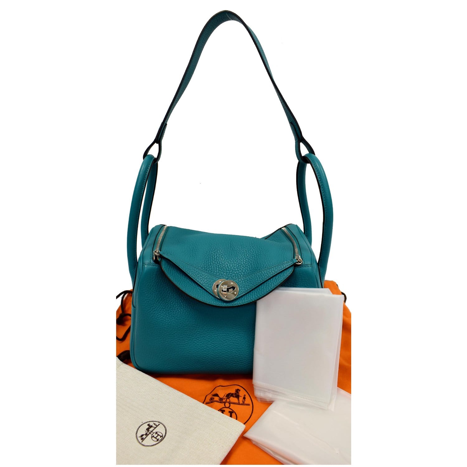 Practically Brand New AUTHENTIC HERMÈS LINDY 30 Handbag In Gorgeous Vert  Jade Leather for Sale in Westport, CT - OfferUp