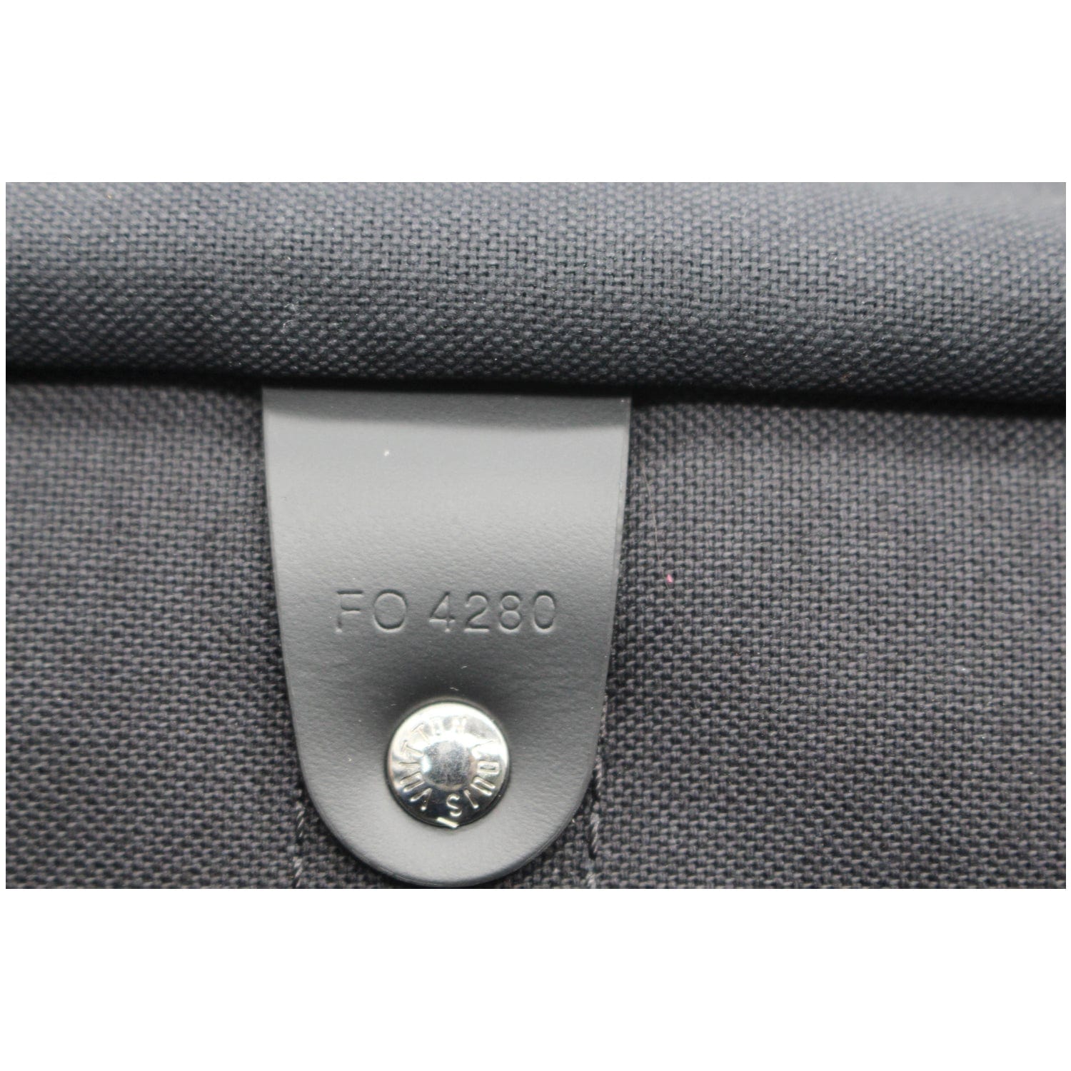 Louis Vuitton Monogram Eclipse Canvas Keepall Bandouliere 55 Bag –  STYLISHTOP
