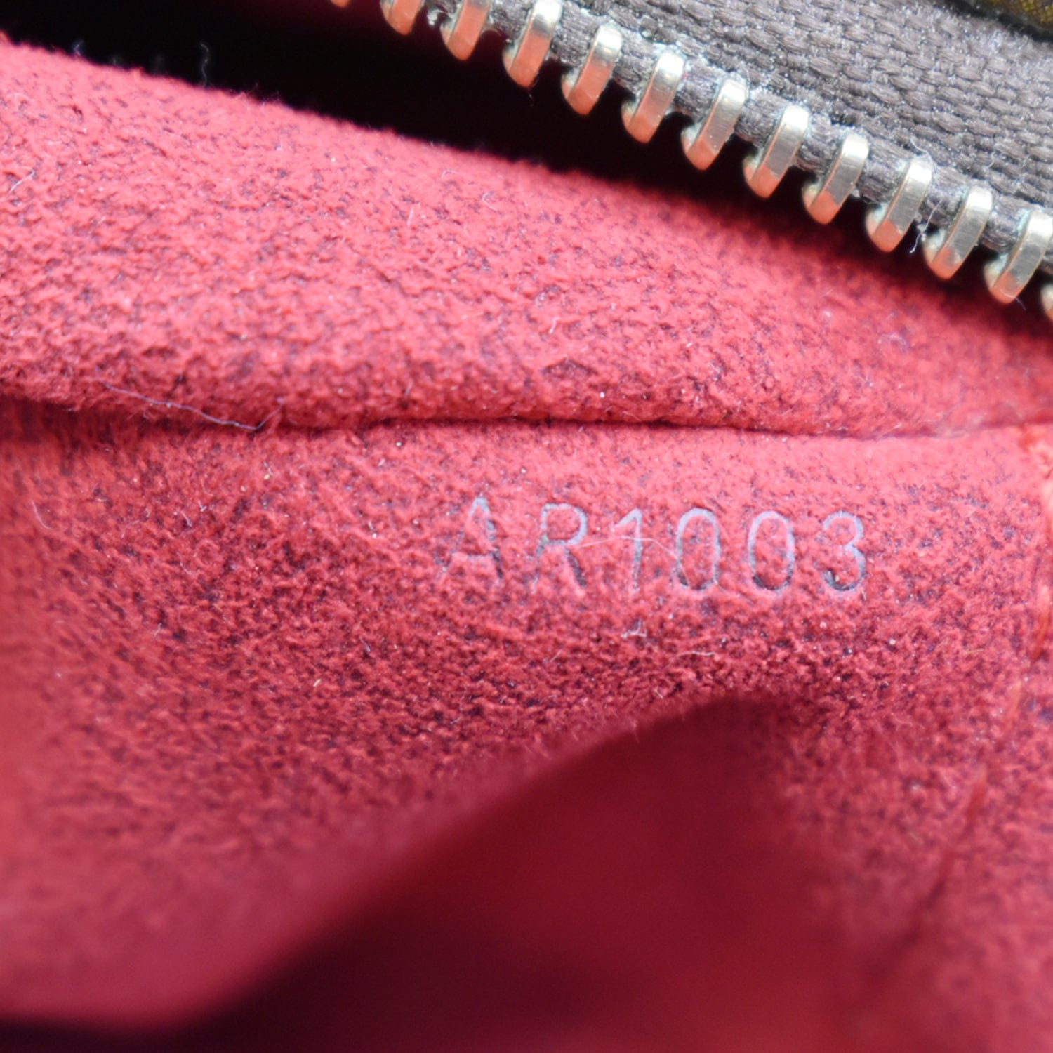 Viva cité cloth handbag Louis Vuitton Brown in Cloth - 16888139