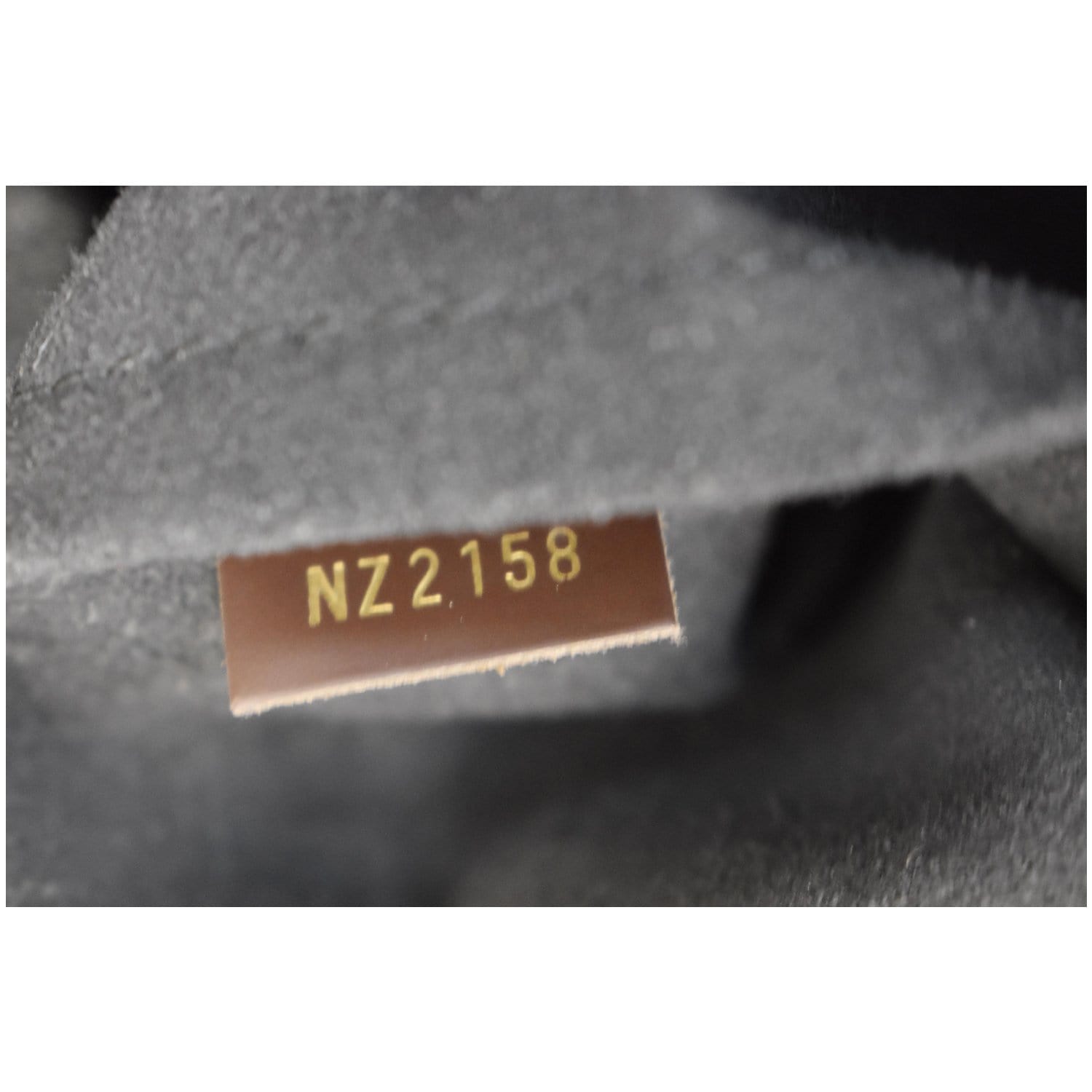 Normandy cloth handbag Louis Vuitton Brown in Cloth - 28421048