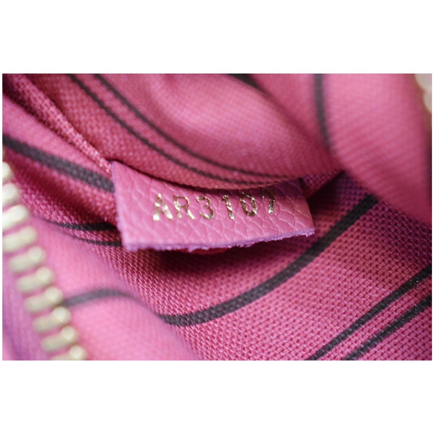 Louis Vuitton Metis Pochette Rose Bruyere Monogram Empreinte M43737