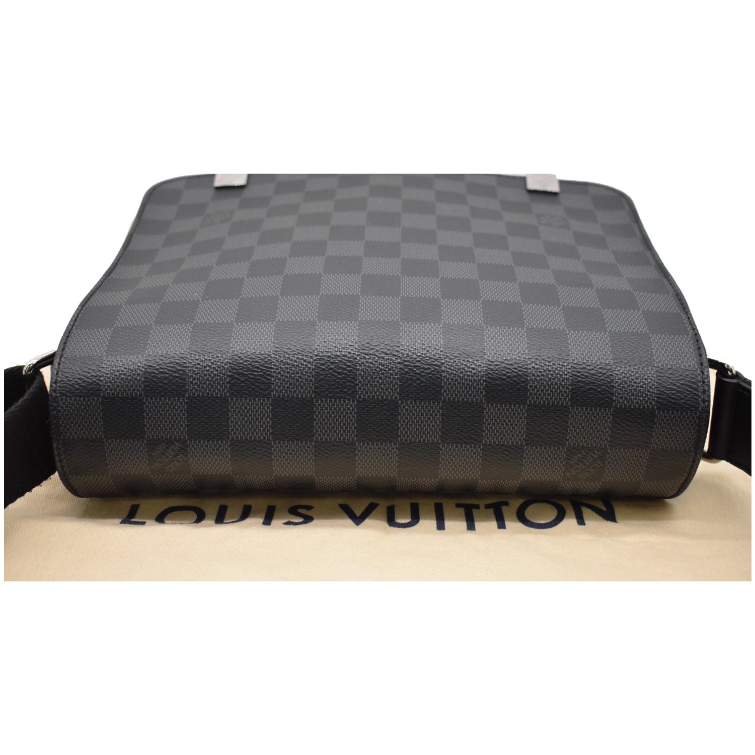 Sell Louis Vuitton Damier Graphite District PM Bag - Black/Grey