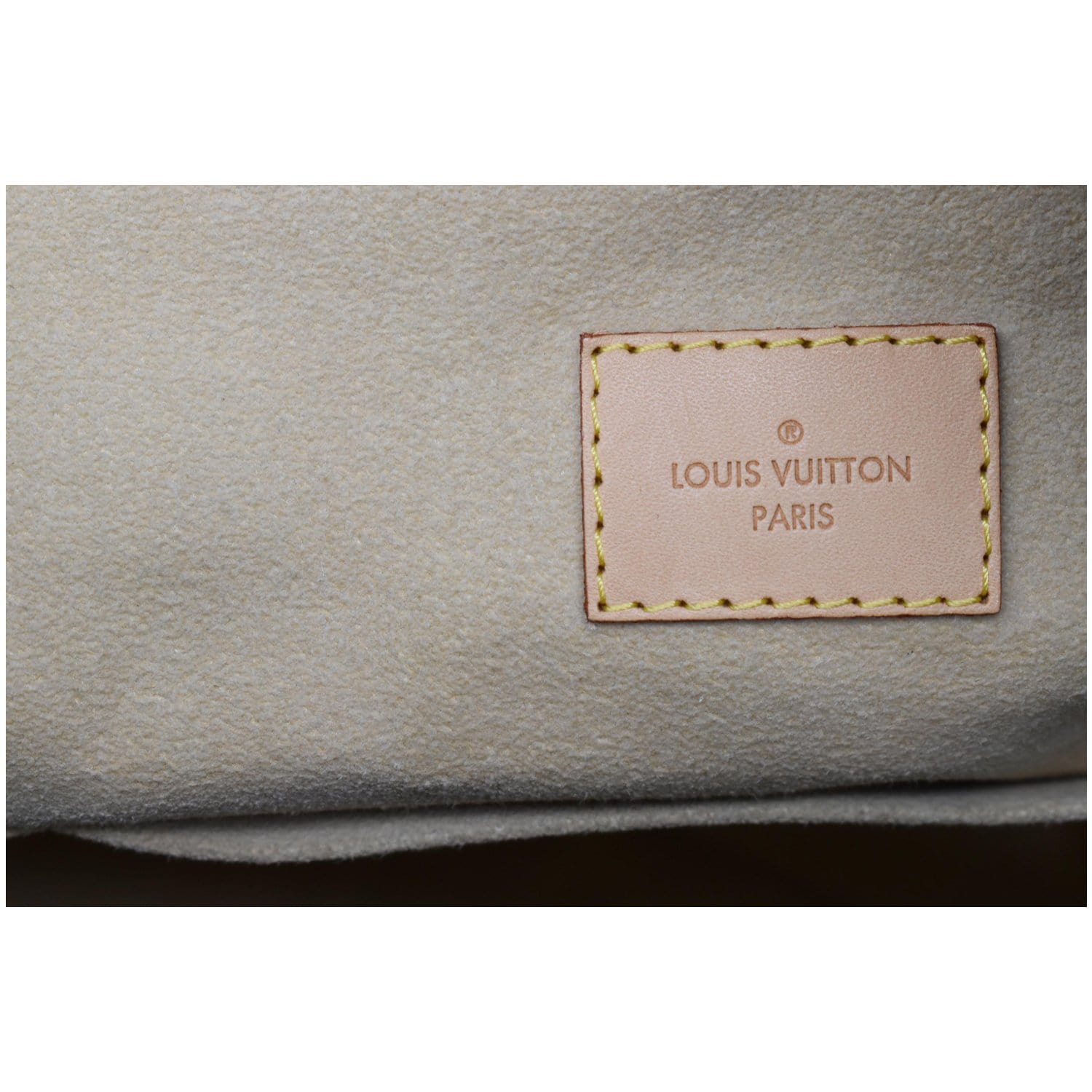 Louis Vuitton Monogram Artsy MM Shoulder Bag ○ Labellov ○ Buy