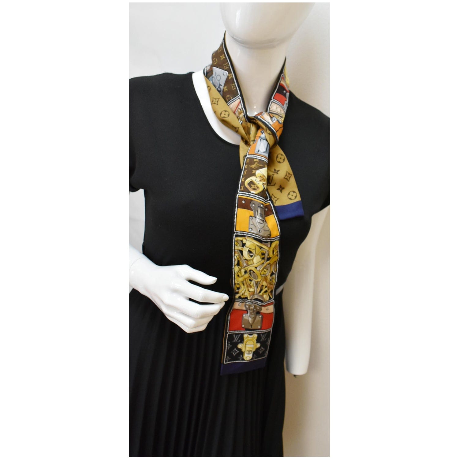 Monogram silk scarf blouse black