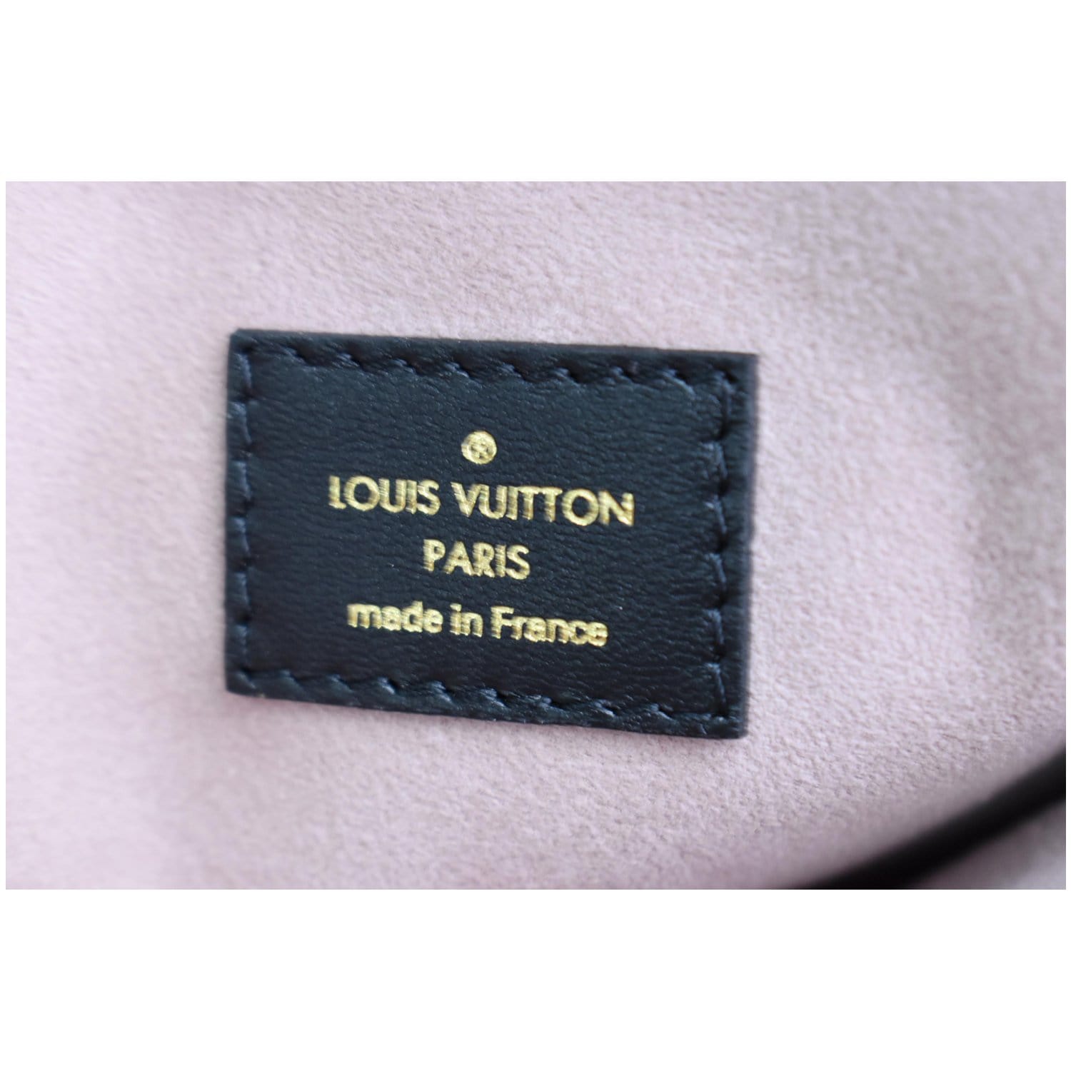 Louis Vuitton Coussin PM Black Palladium Lamb