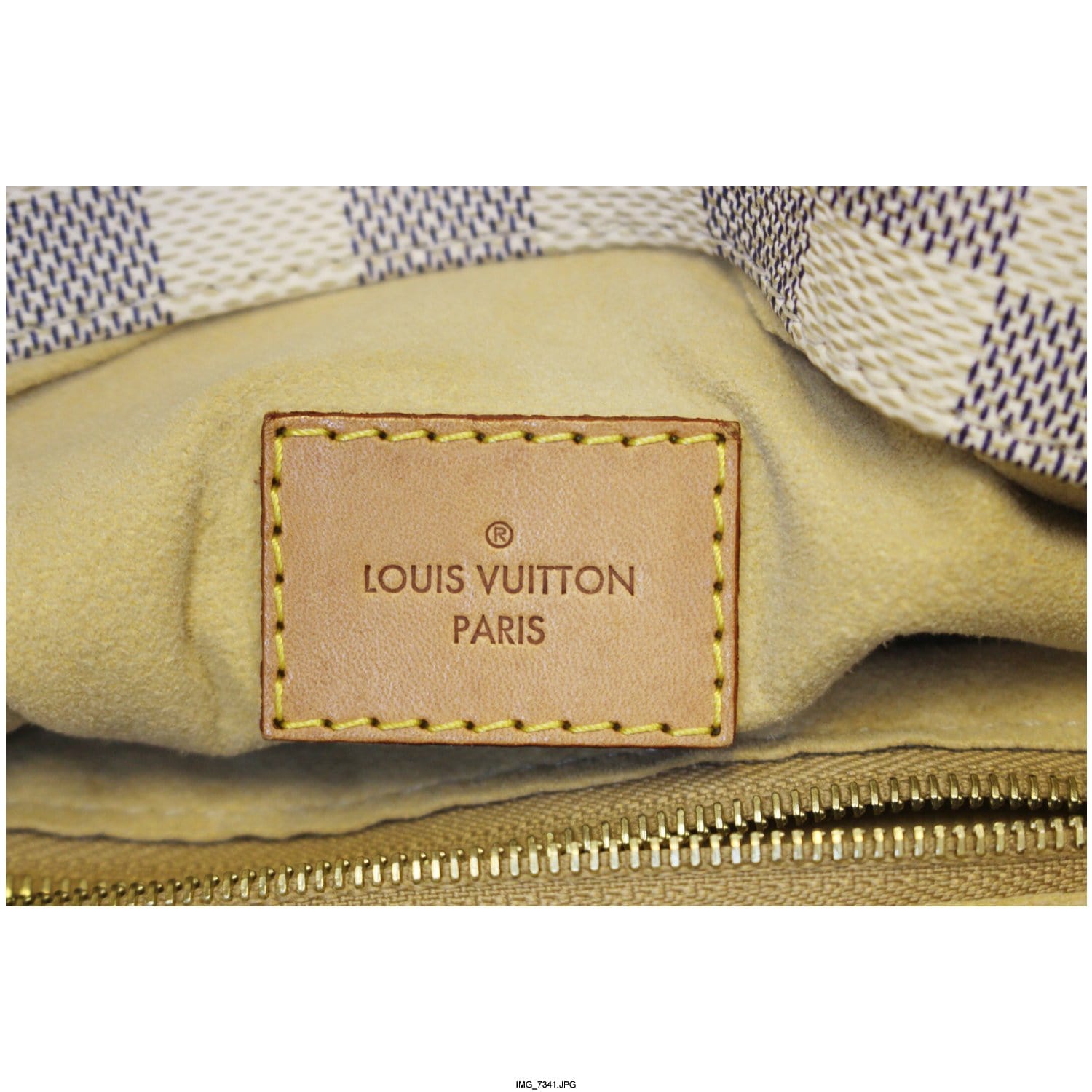 Sold at Auction: Louis Vuitton, LOUIS VUITTON, LARGE ARTSY DAMIER AZUR  CANVAS BAG, CREAMY WHITE AND BLUE CHECKERED RUBBERIZED COTTON