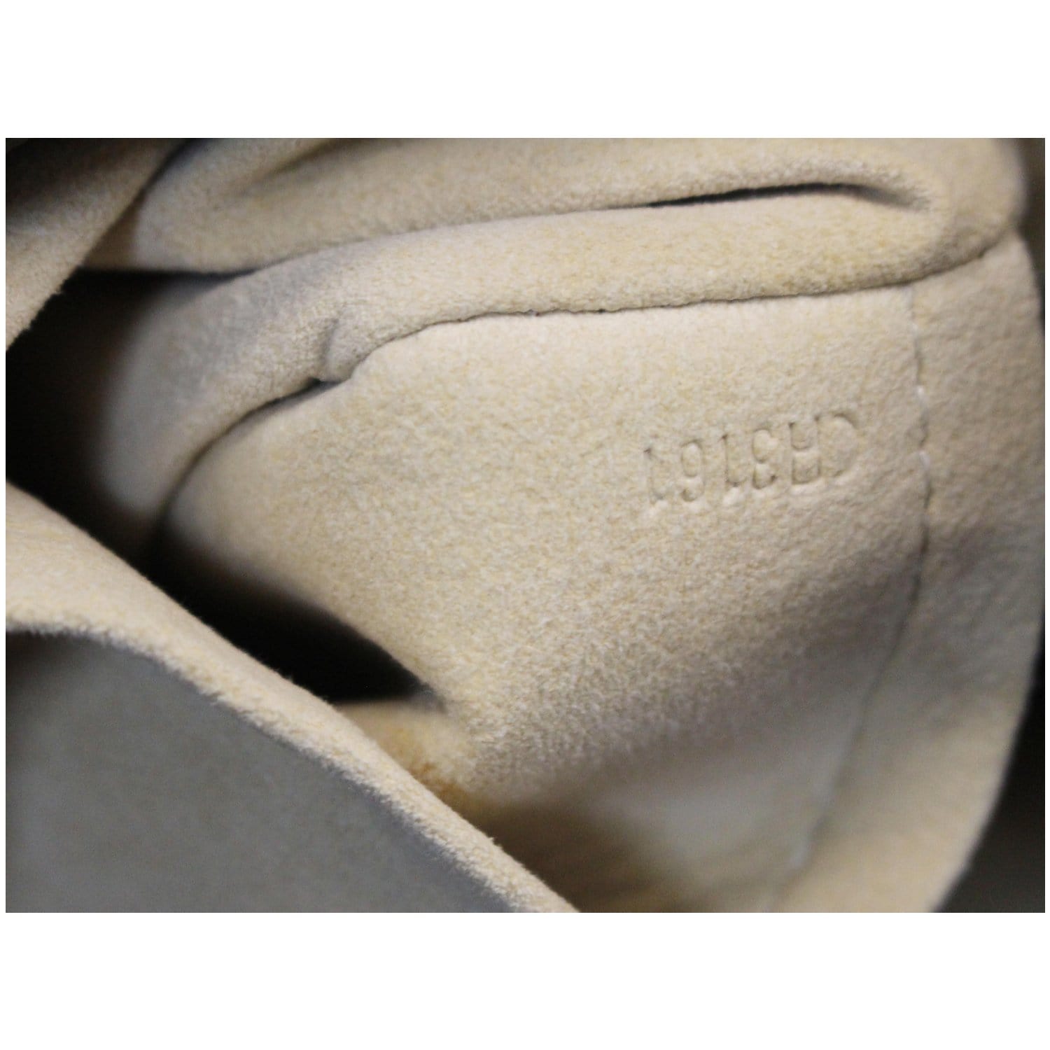 Louis Vuitton Monogram Canvas Artsy MM Shoulder Bag (SHF-21914