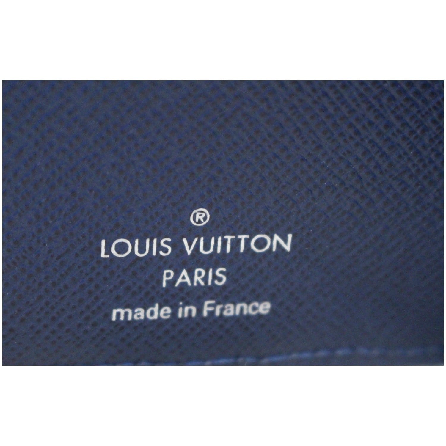 Louis Vuitton Taiga Multiple Wallet M30530 Men's Taiga Leather Bill Wallet  (bi-fold) Navy Blue