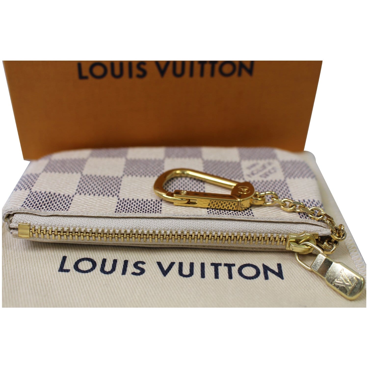 Louis Vuitton Key Pouch Damier Azur White/Blue  Louis vuitton wallet, Louis  vuitton key pouch, Louis vuitton