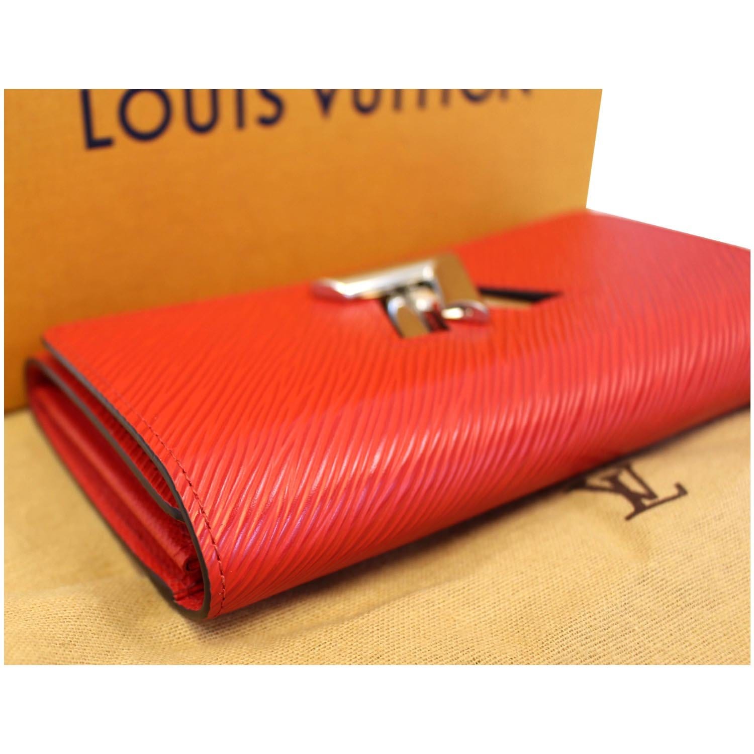 Louis Vuitton Epi Leather Twist Wallet – KMK Luxury Consignment