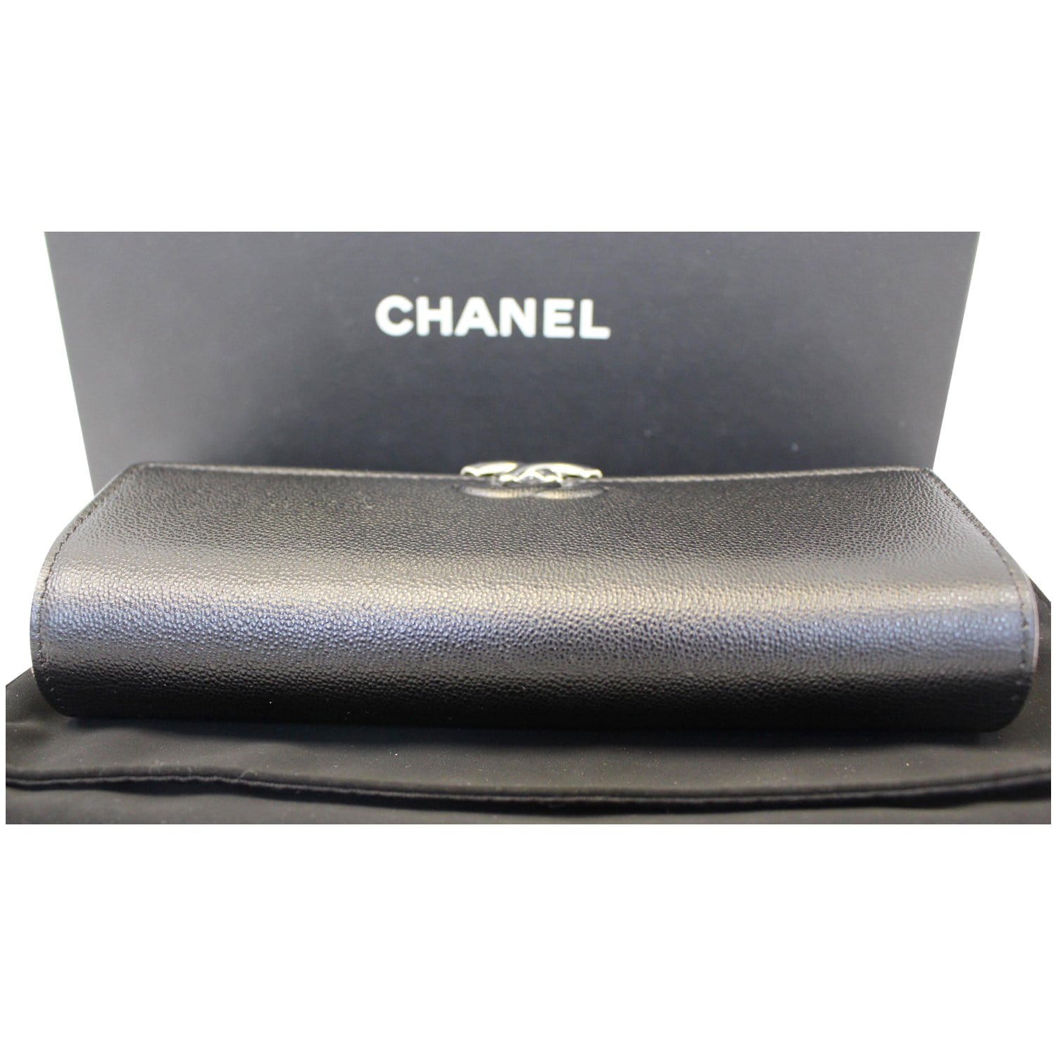 Chanel Flap Wallet in Metallic Silver lambskin leather and Gold-tone  interior For Sale at 1stDibs