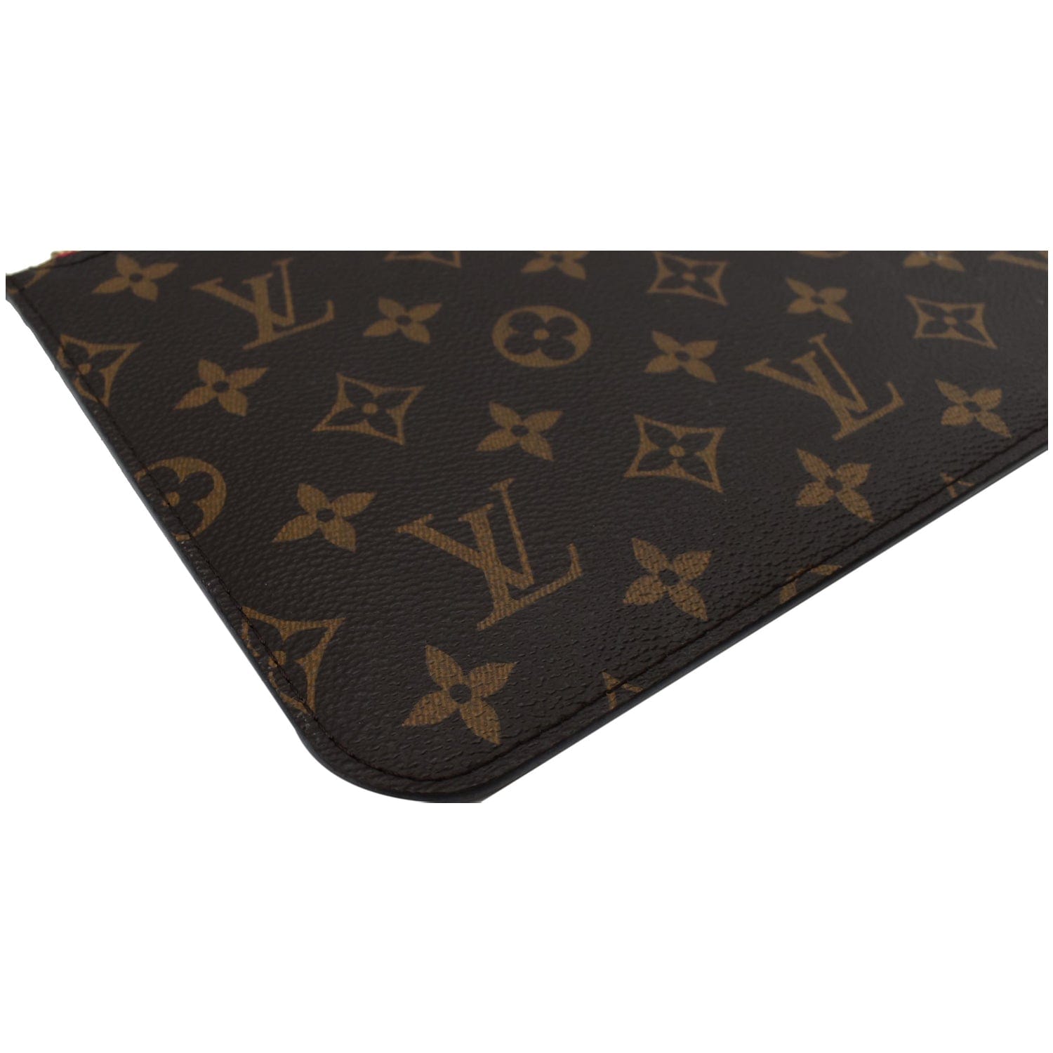 Louis Vuitton Neverfull pochette. $450 To purchase: Online website link in  bio Cmstmatthews.com #shopcm #cmstmatthews #shoplocal…