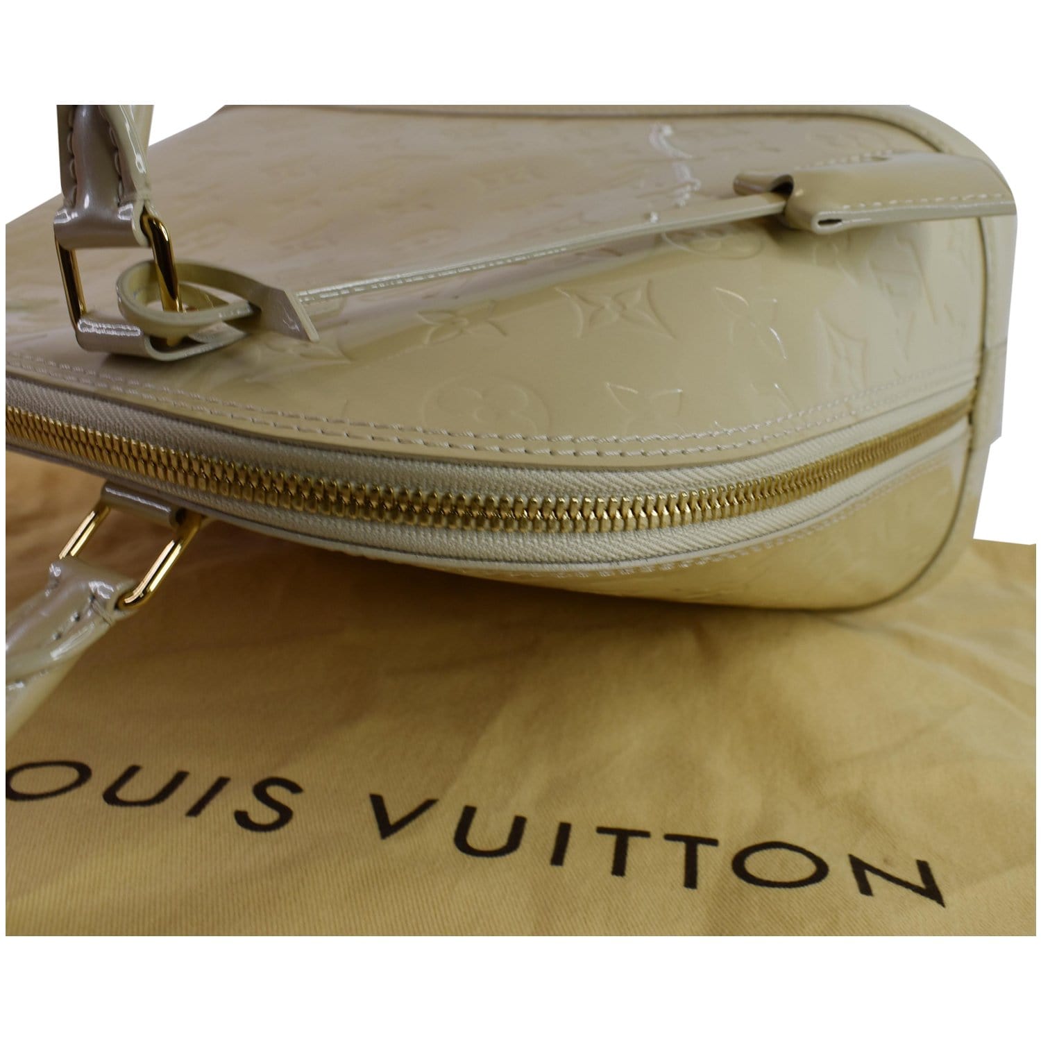 Pre-Owned Louis Vuitton Alma PM Monogram Satchel 
