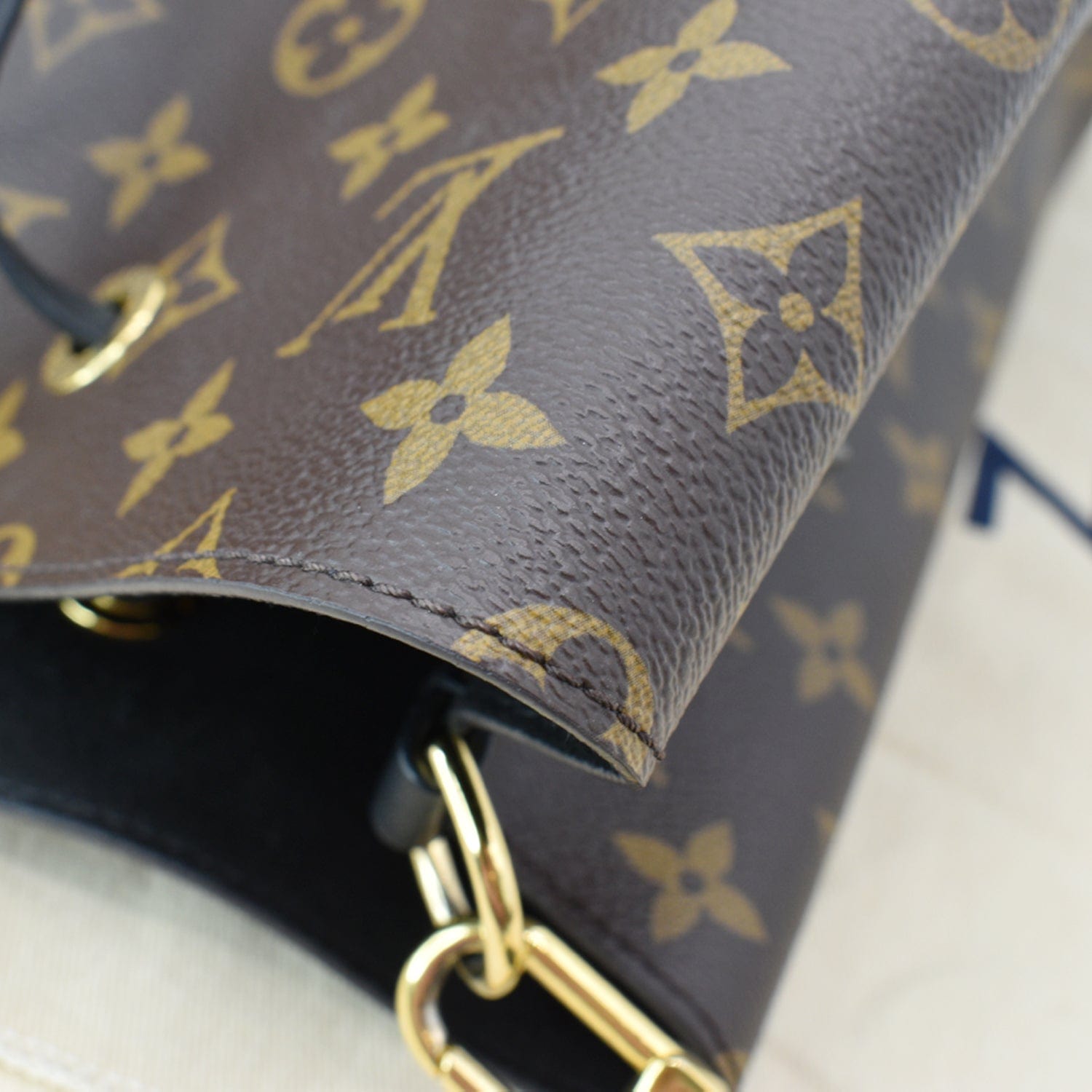 Shop Louis Vuitton NEONOE Dots Casual Style Collaboration Elegant Style  Logo Handbags (M21730) by 環-WA