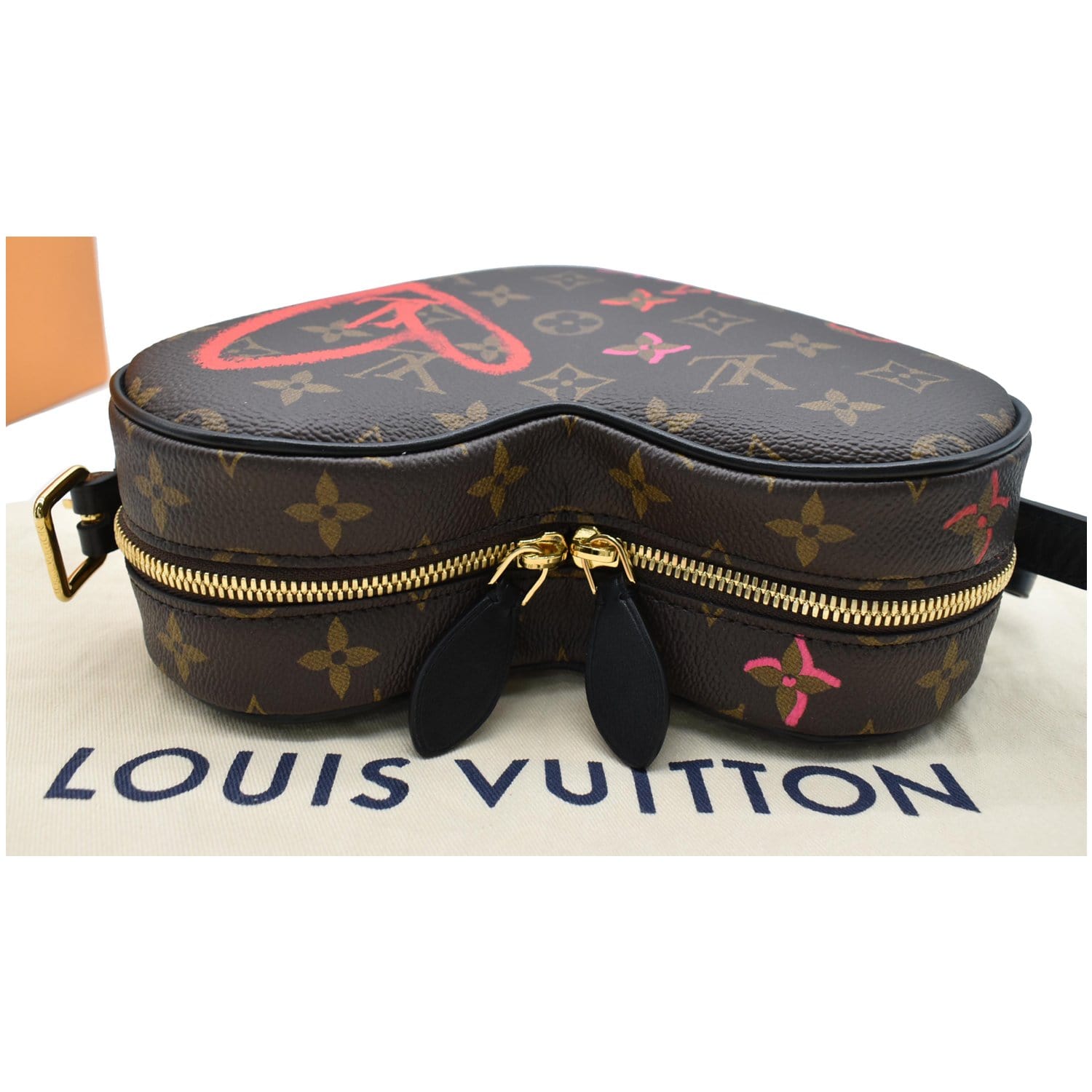 Louis Vuitton Heart Shape Bag / Sac Cœr