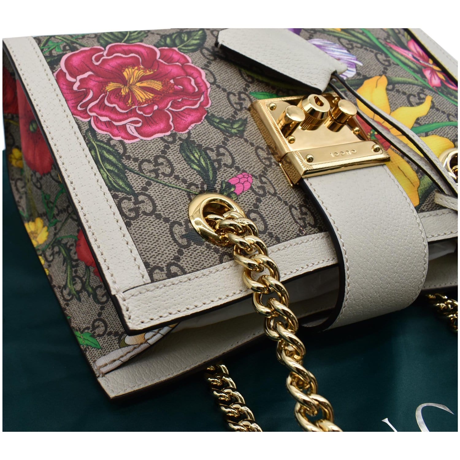 Gucci Beige/Off White GG Supreme Canvas Small Padlock Shoulder Bag