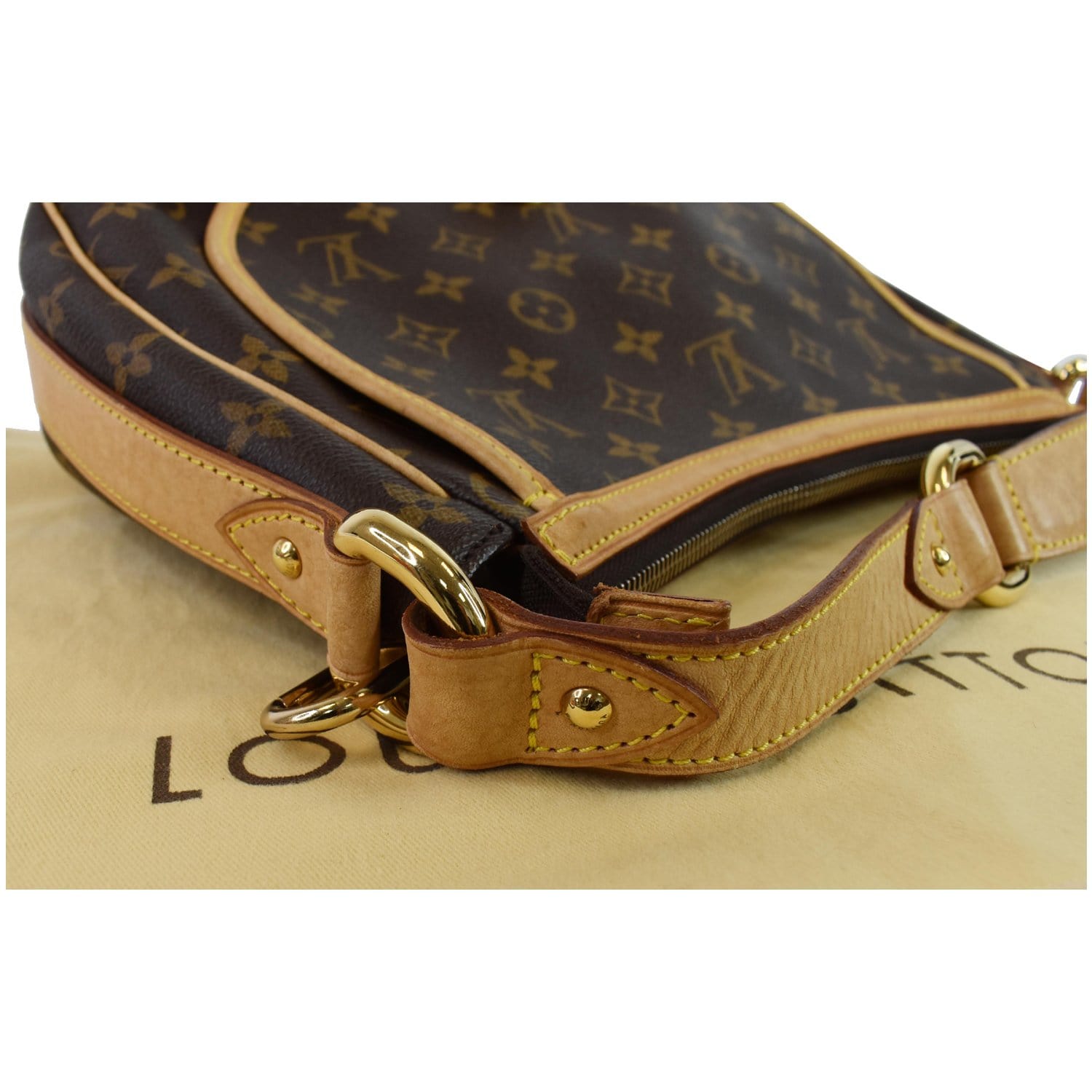 Louis Vuitton Tulum Brown Cloth ref.393107 - Joli Closet