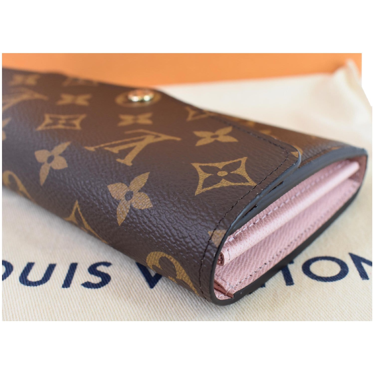 Louis Vuitton lv Sarah wallet monogram with pink interior  Louis vuitton, Louis  vuitton monogram, Louis vuitton wallet