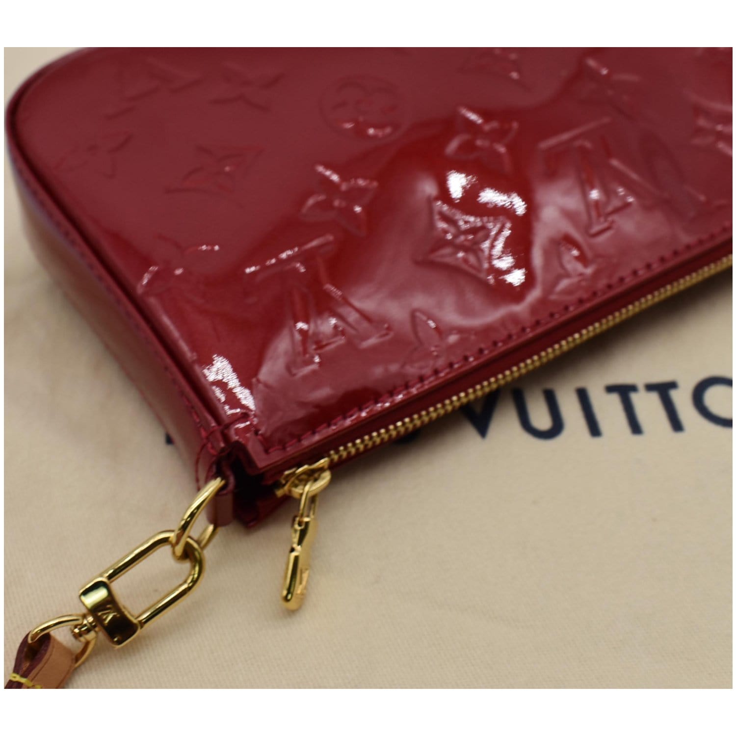 Louis Vuitton MONOGRAM VERNIS MINI POCHETTE ACCESSOIRES Amarante Red