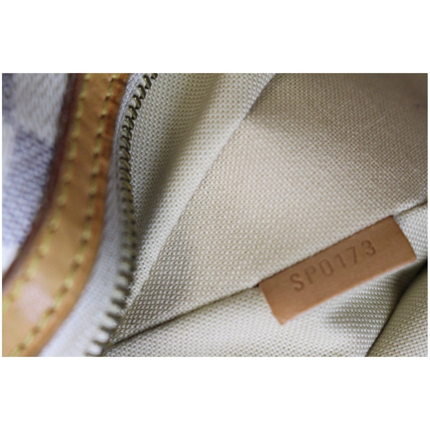Louis Vuitton White Damier Azur Siracusa GM Cloth ref.950195 - Joli Closet